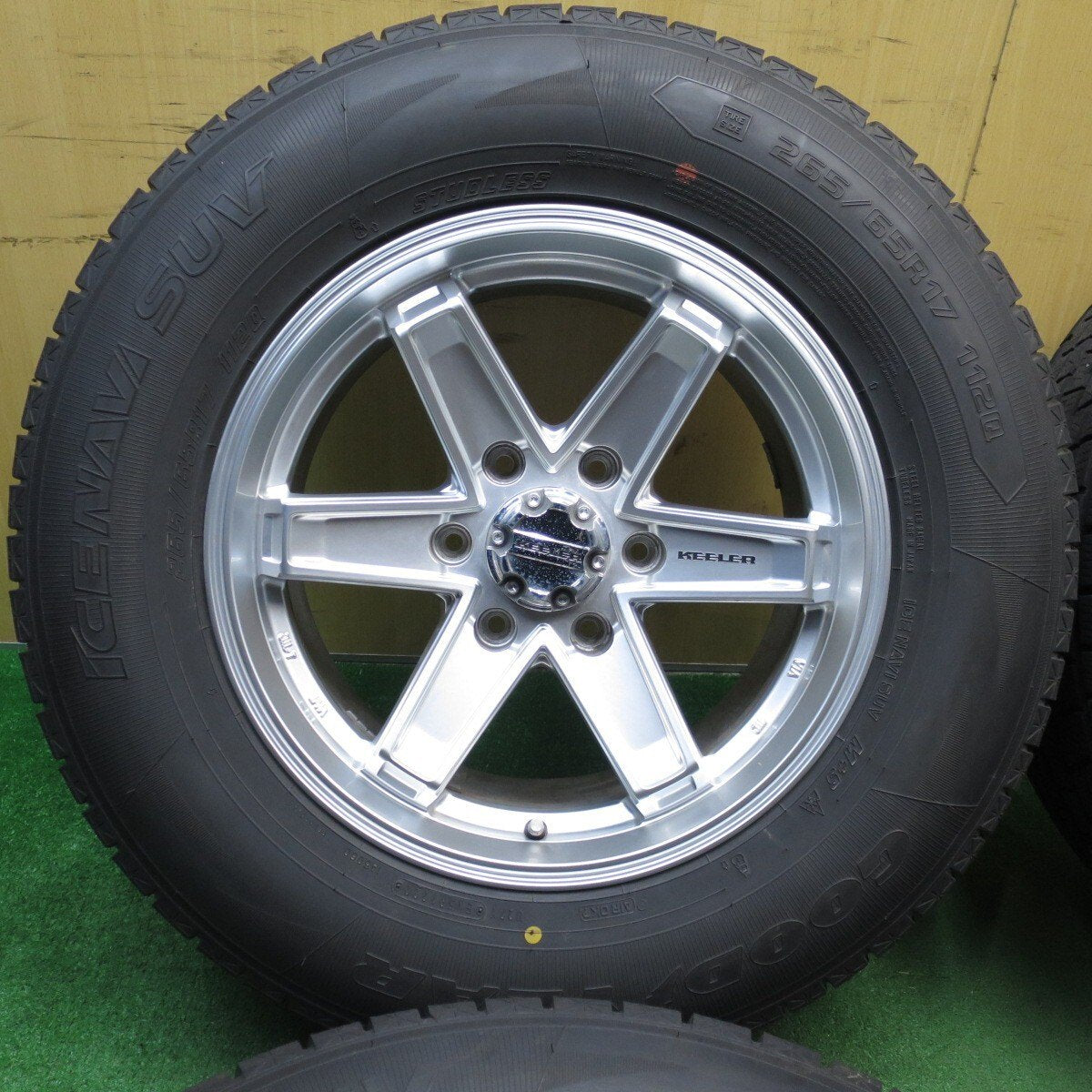 バリ溝!22年!キレイ!9.5分★ランクル 等 KEELER 265/65R17 スタッドレス グッドイヤー アイスナビ SUV キーラー 17インチ PCD139.7/6H★5040503KKス