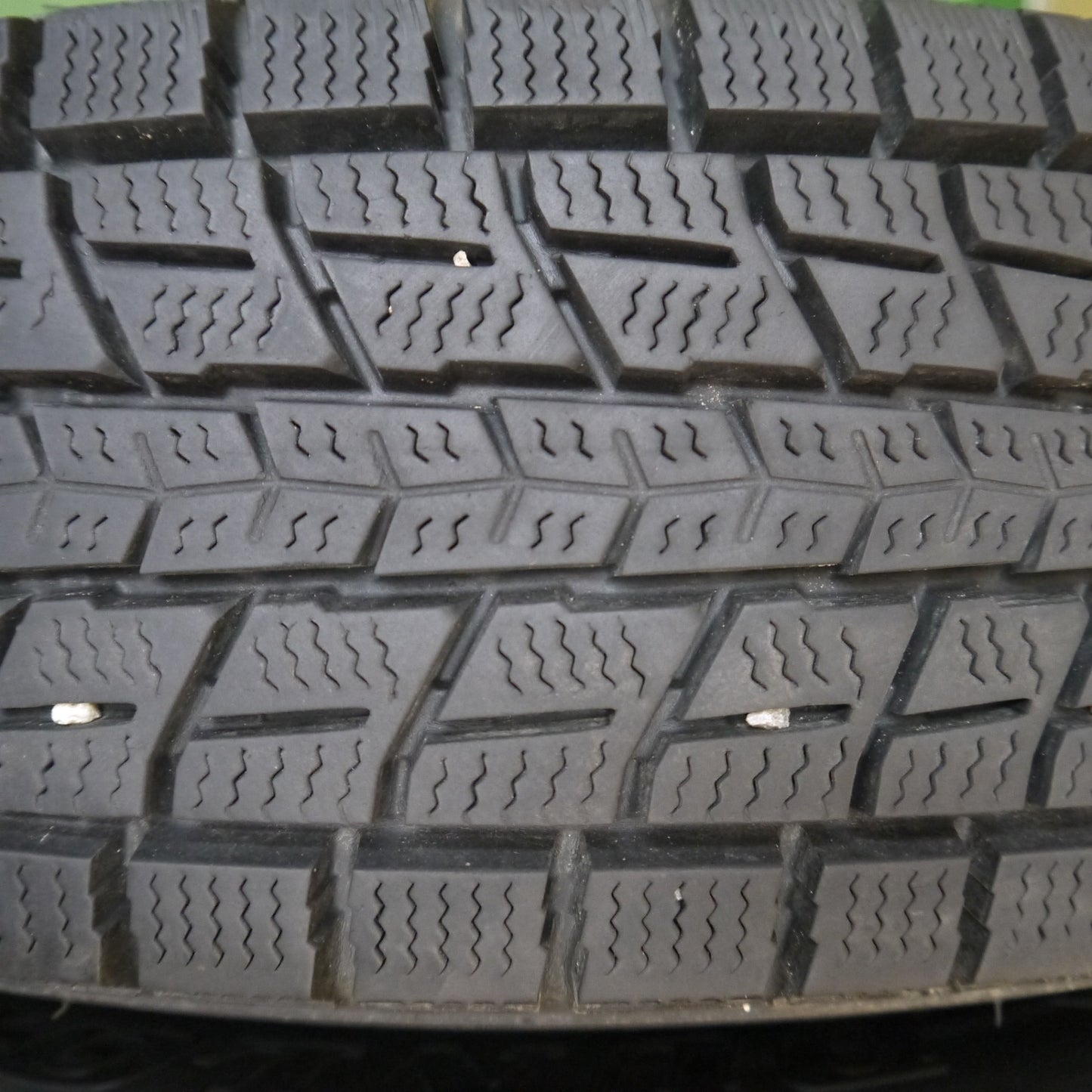 バリ溝!キレイ!9分★DAYTONA デイトナ スタッドレス 175/80R16 ダンロップ ウインターマックス SJ8 16インチ PCD139.7/5H★5082602Hス