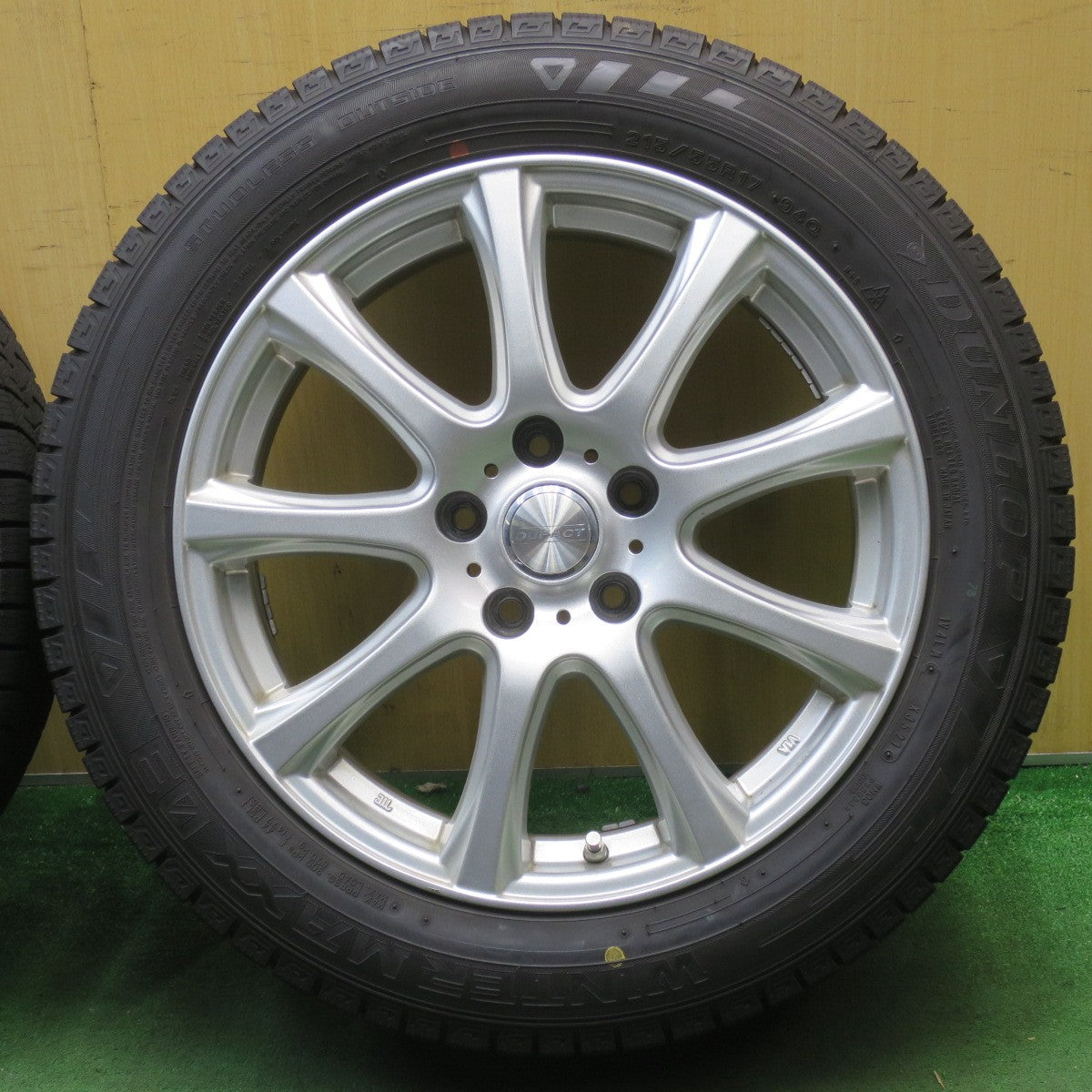 バリ溝!21年!キレイ!9.5分★スタッドレス 215/55R17 ダンロップ ウインターマックス 03 DUFACT デュファクト 17インチ PCD114.3/5H★5092405NJス