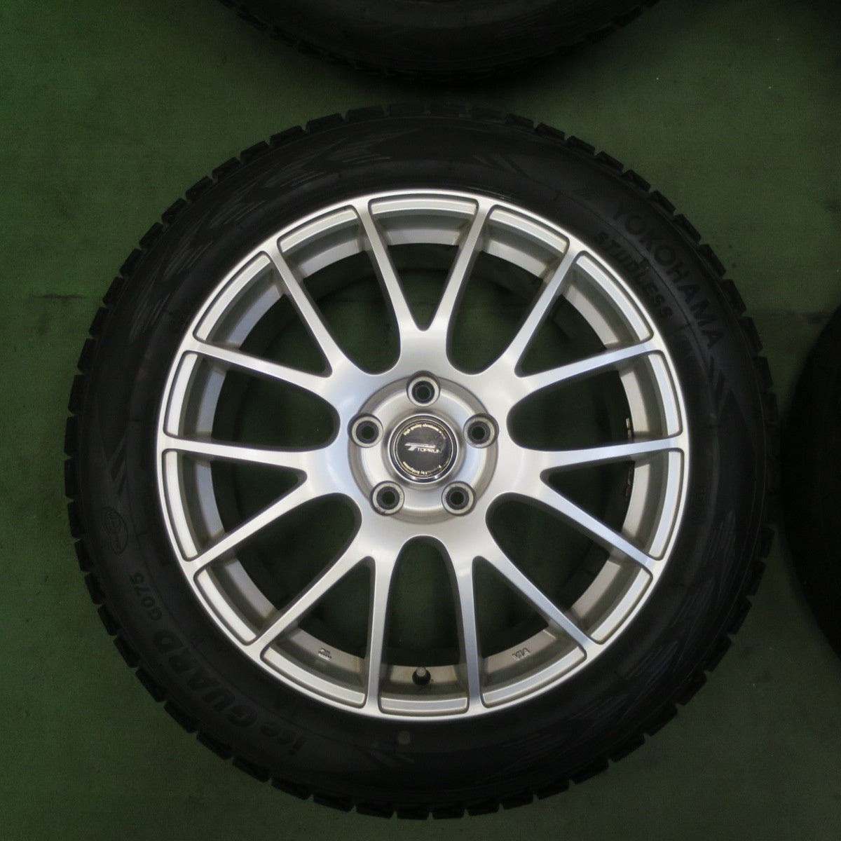 バリ溝!22年!キレイ!9分★スタッドレス 225/55R18 ヨコハマ アイスガード G075 TOPRUN トップラン 18インチ PCD114.3/5H★5092501TTス