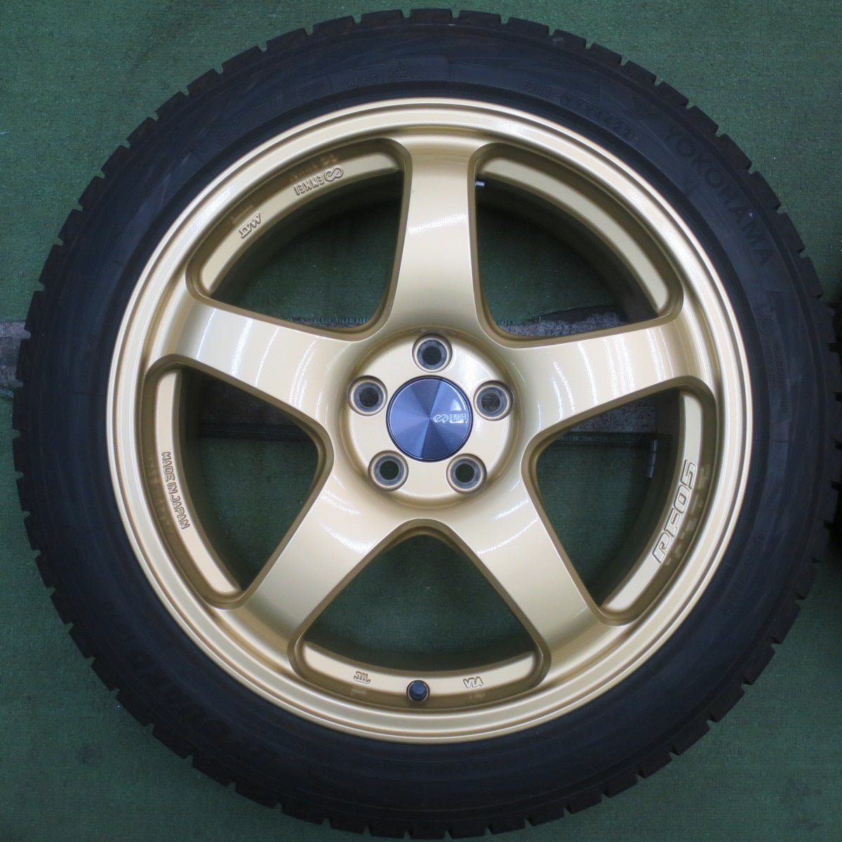 バリ溝!22年!キレイ!9分★ENKEI PF05 86 BRZ 等 205/50R17 スタッドレス ヨコハマ アイスガード iG70 エンケイ 17インチ PCD100/5H★5092901NJス
