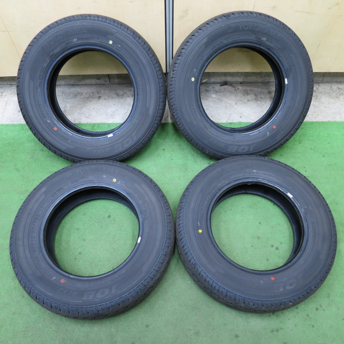 新車外し!25年★145/80R12 80/78N ヨコハマ JOB RY52 タイヤ 12インチ ハイゼット キャリイ エブリイ アトレー 等★6030603NGノタ
