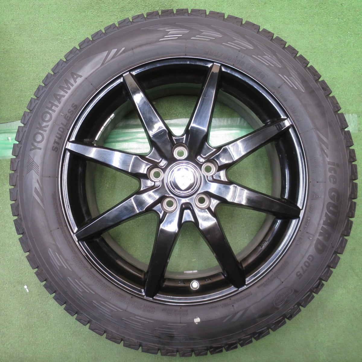 バリ溝!24年!キレイ!9.5分◎スタッドレス 225/60R18 ヨコハマ アイスガード G075 ESTROSA EST-8S エステローザ 18インチ PCD114.3/5H◎6100904NJス