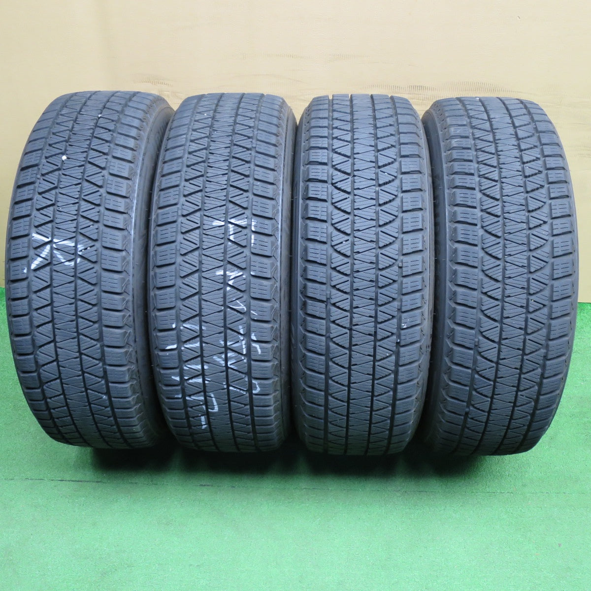 バリ溝!23年!キレイ!9分★スタッドレス 225/60R18 ブリヂストン ブリザック DM-V3 ZACK JP-202 MONZA ザック モンツァ 18インチ PCD114.3/5H★6041203NKス