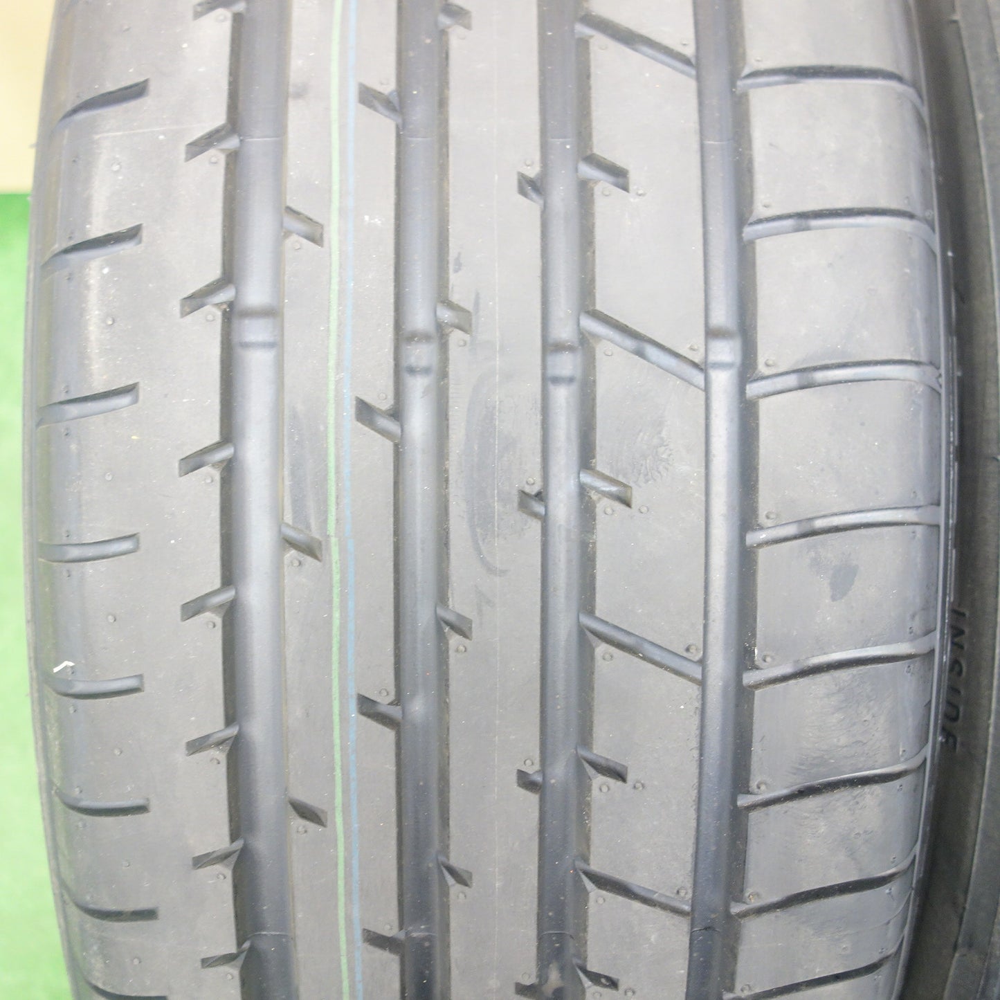 新車外し!26年★225/55R19 トーヨー プロクセス R46 タイヤ 19インチ CX-5 CX-8 ハリアー RAV4 等★6031306KTノタ
