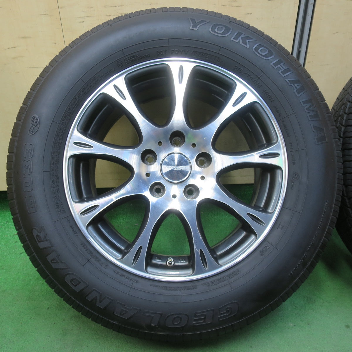 バリ溝!キレイ!9分★215/70R16 ヨコハマ ジオランダー G033 ROZEST X9 ローゼスト 16インチ PCD114.3/5H★5060505イノ