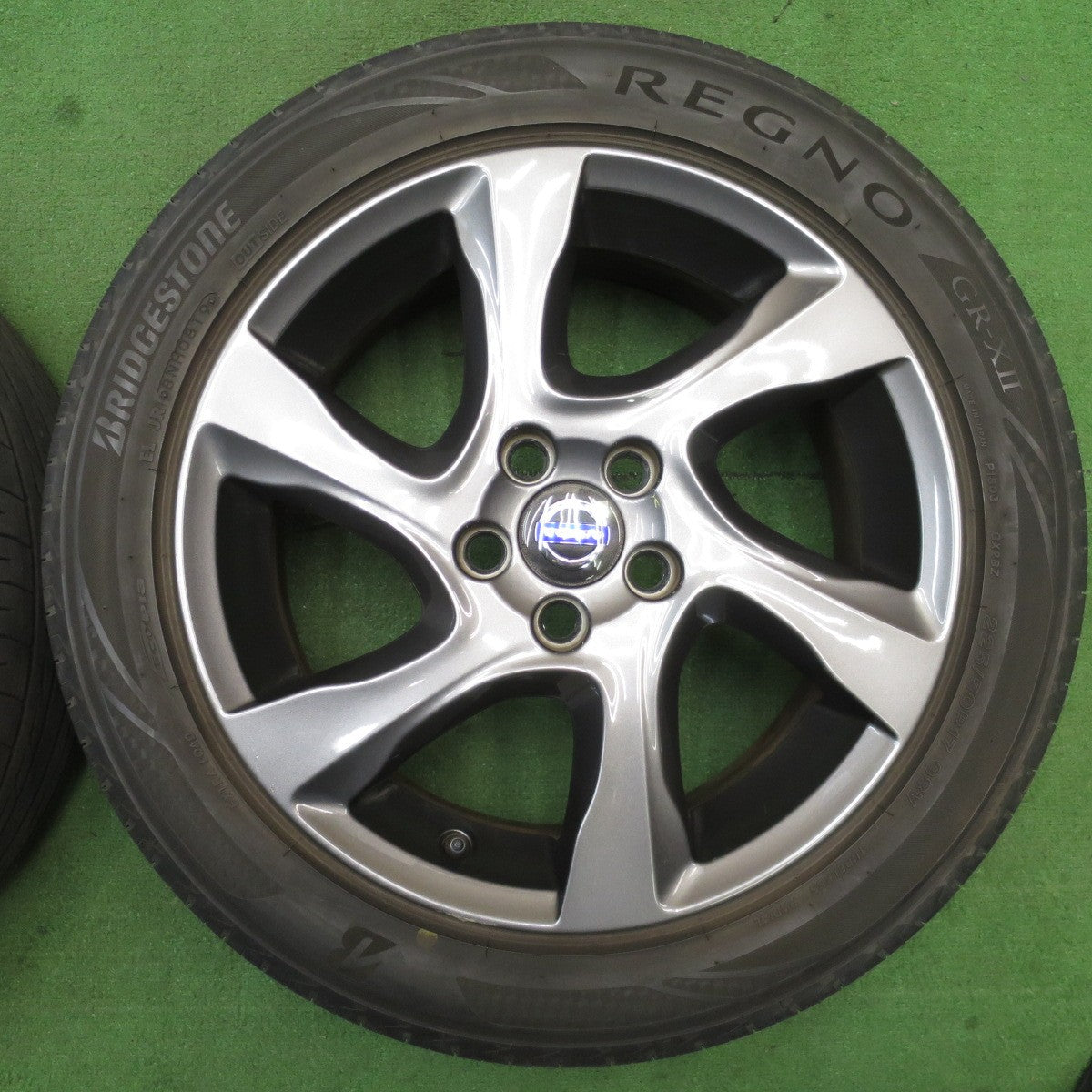 キレイ★ボルボ V40 クロスカントリー 純正 225/50R17 ブリヂストン レグノ GR-X2 17インチ PCD108/5H★5052704NJノ