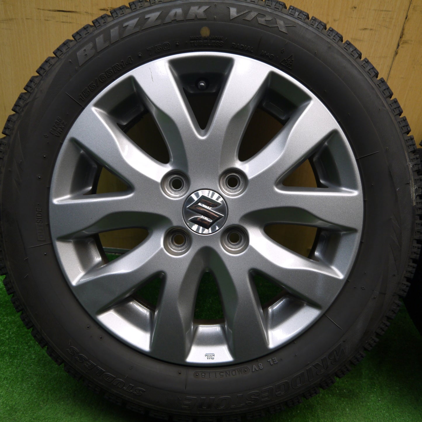 キレイ★スズキ MH23S ワゴンR 純正 155/65R14 スタッドレス ブリヂストン ブリザック VRX 14インチ PCD100/4H★5051902Hス