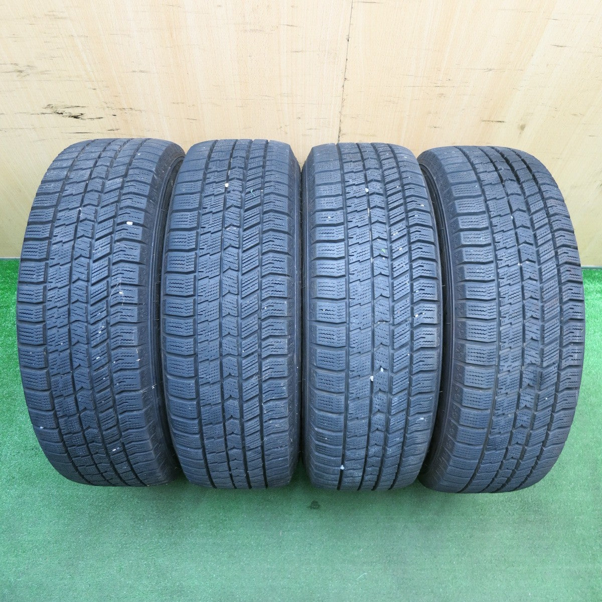 バリ溝!22年!8.5分★トヨタ 60系 ノア ヴォクシー 純正 195/65R15 スタッドレス グッドイヤー アイスナビ8 15インチ PCD114.3/5H★5050401NJス