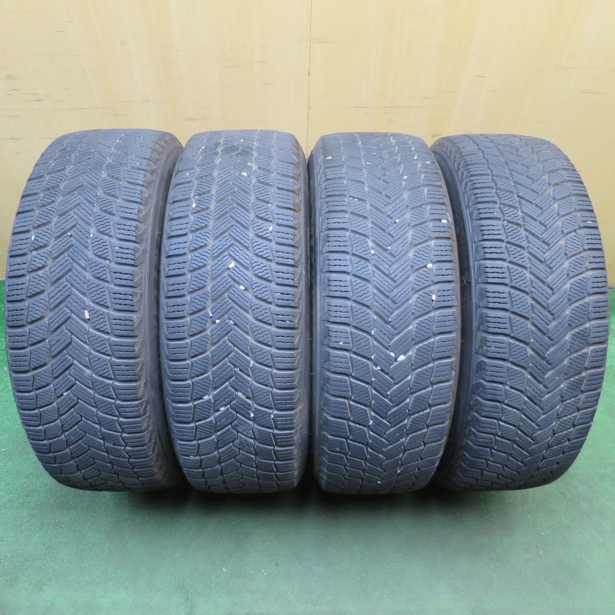 バリ溝!24年!9.5分★スタッドレス 225/65R17 ミシュラン X-ICE SNOW SUV TOPRUN R7A トップラン 17インチ PCD114.3/5H★6042202NJス