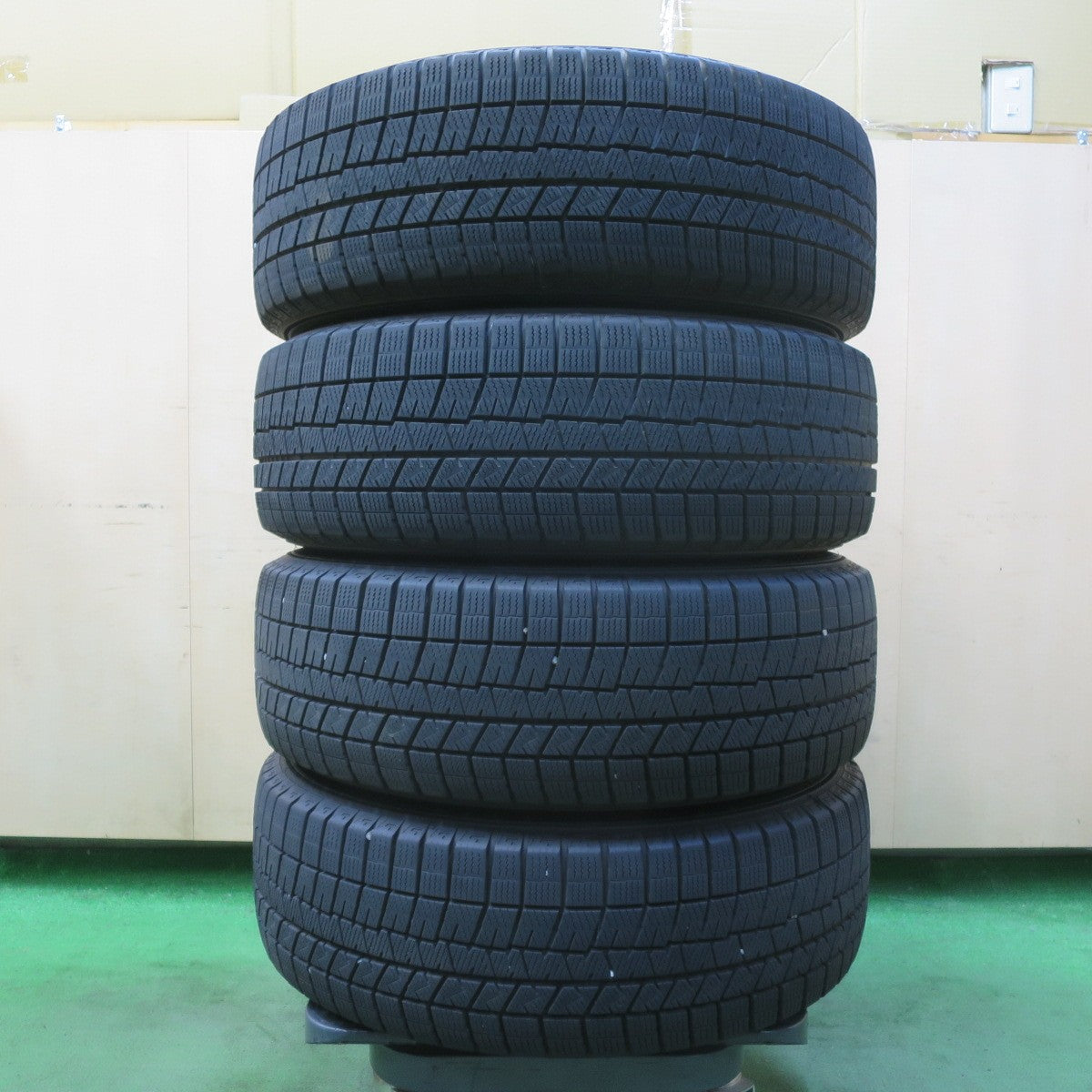 バリ溝!21年!キレイ!9分★トヨタ 70系 ノア ヴォクシー 純正 205/60R16 スタッドレス ダンロップ ウインターマックス 03 16インチ PCD114.3/5H★5081801イス