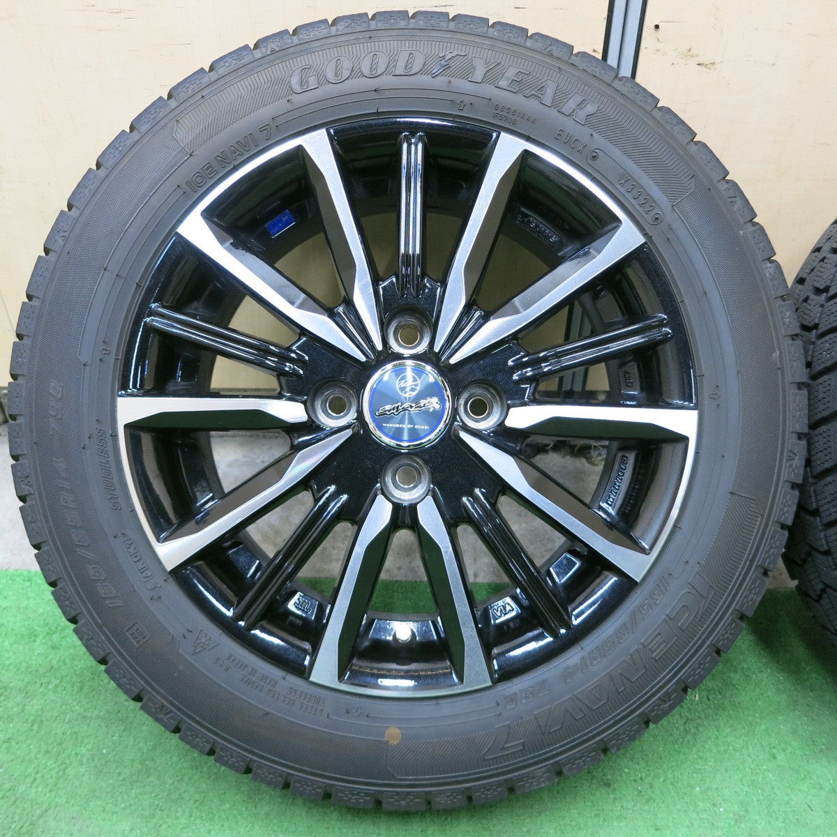 バリ溝!22年!キレイ!9.5分!2本★スタッドレス 165/65R14 グッドイヤー アイスナビ7 SMACK ENKEI 14インチ スマック エンケイ PCD100/4H★5051403ナス