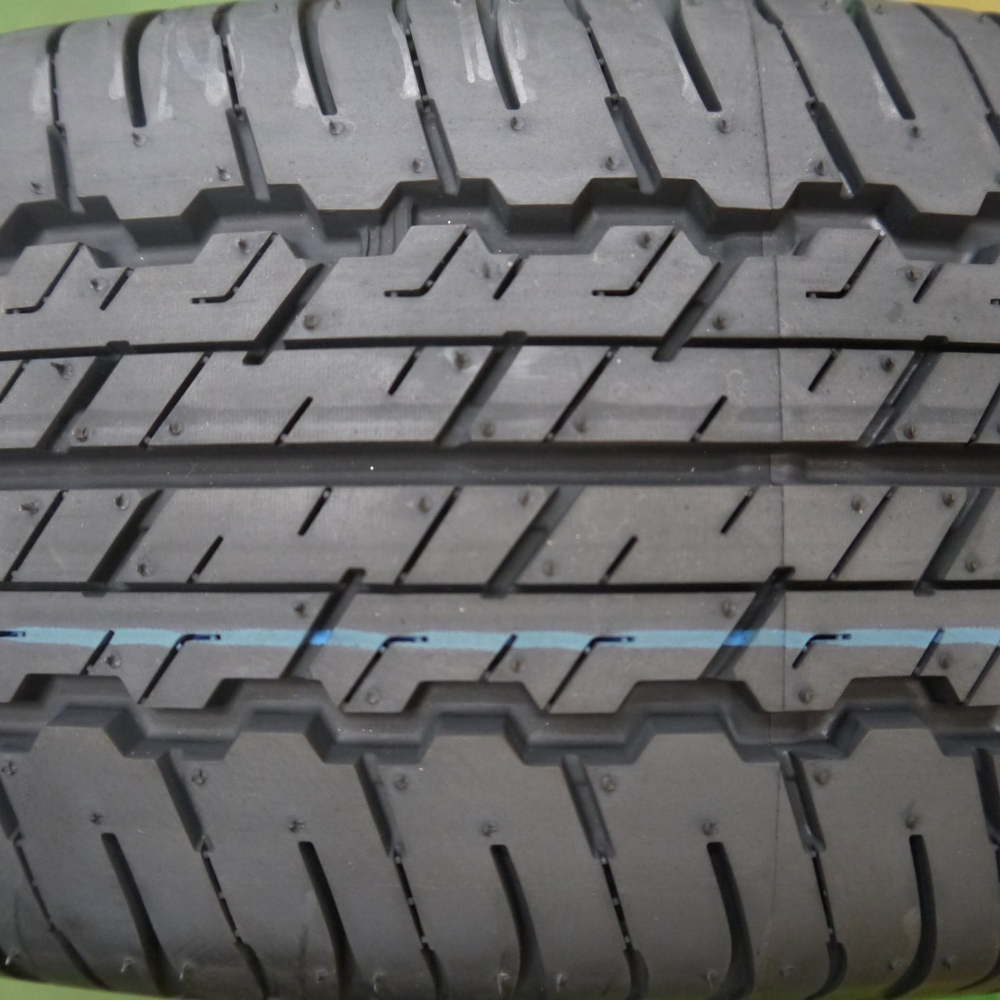 新車外し!23年!1本★195/80R15 ダンロップ AT20 グラントレック 15インチ タイヤ ジムニー シエラ ハイエース 等★5070808Hノタ