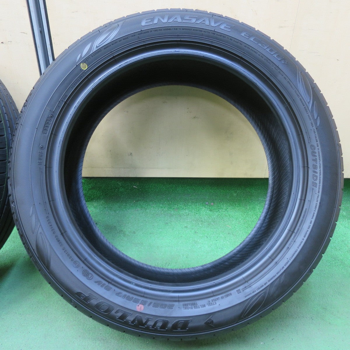 新車外し!25年★205/55R17 ダンロップ エナセーブ EC300+ タイヤ 17インチ ノア ヴォクシー 等★5092209イノタ