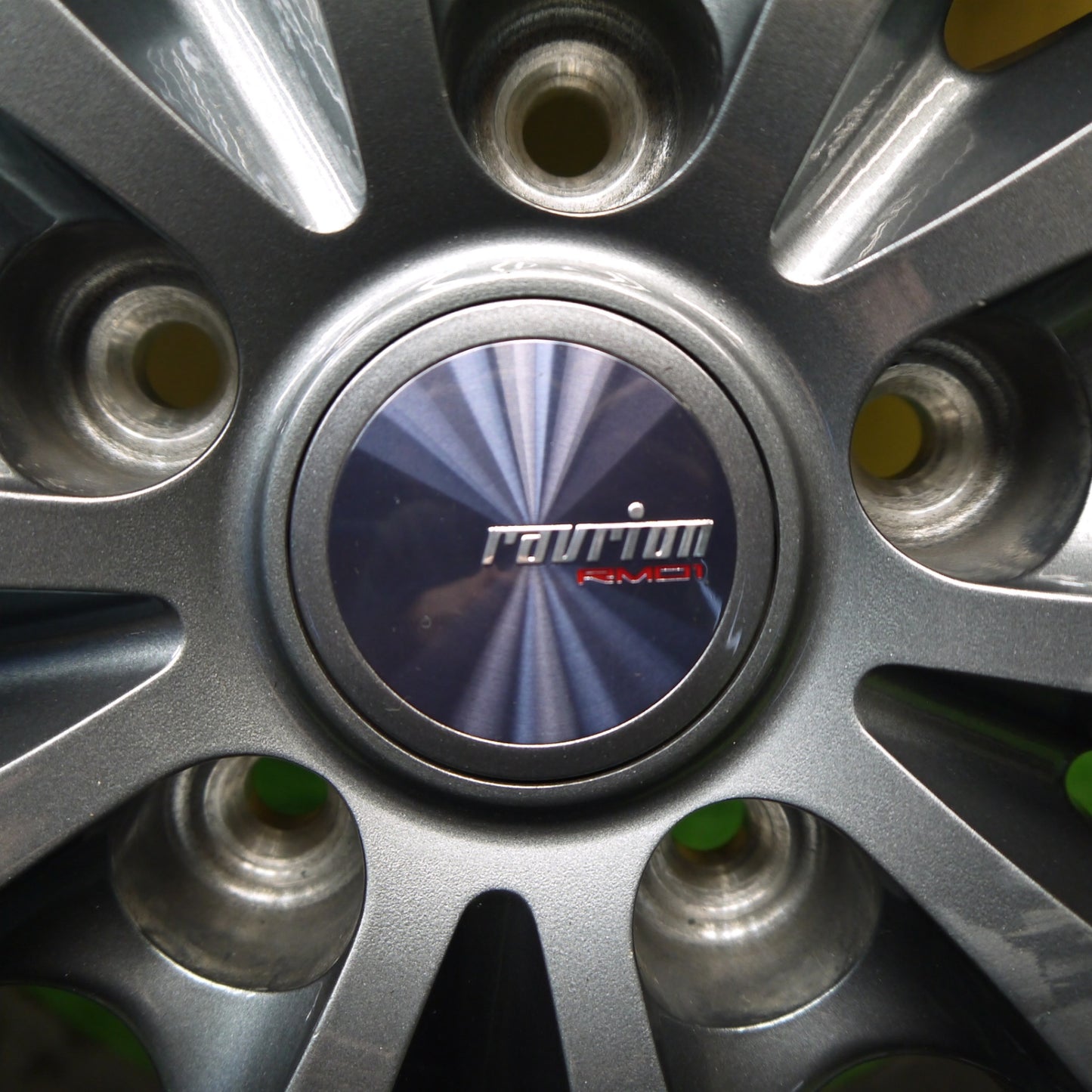 バリ溝!キレイ!9分★スタッドレス 215/60R17 ブリヂストン ブリザック VRX2 ravrion RM01 ラブリオン 17インチ PCD114.3/5H★5042109Hス