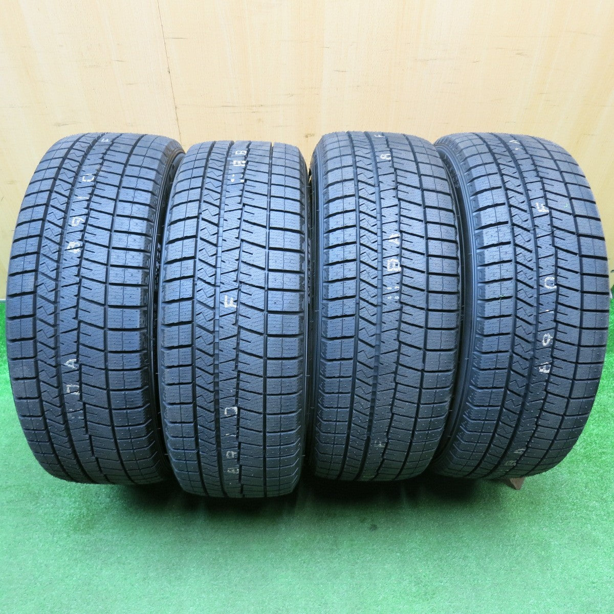 未使用!22年!キレイ★WORK GNOSIS CVFM 225/45R19 スタッドレス ダンロップ ウインターマックス 03 ワーク グノーシス 19インチ PCD114.3/5H★5113006HAス