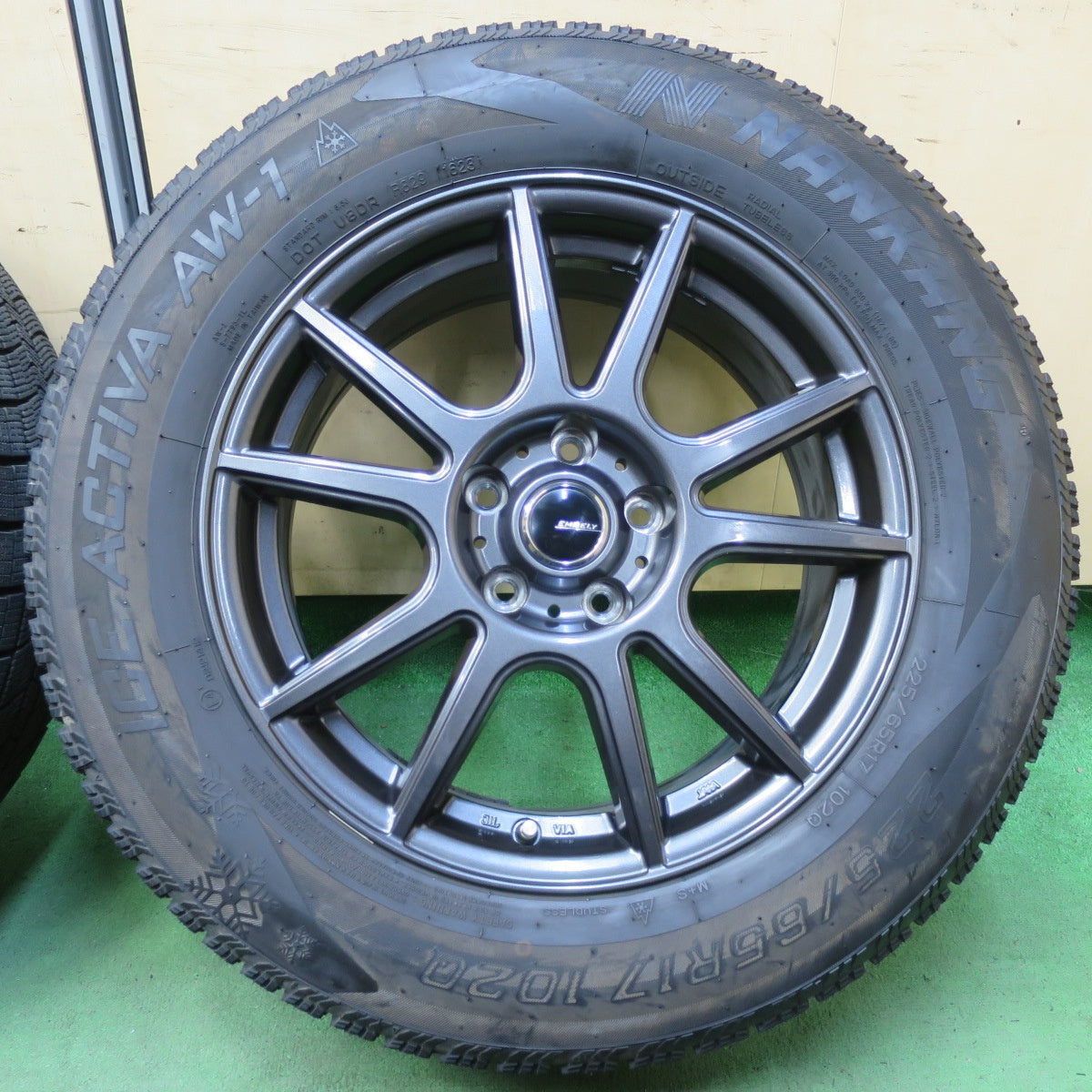 バリ溝!23年!キレイ!9分★スタッドレス 225/65R17 ナンカン アイスアクティバ AW-1 EMBELY 17インチ PCD114.3/5H★5093016イス