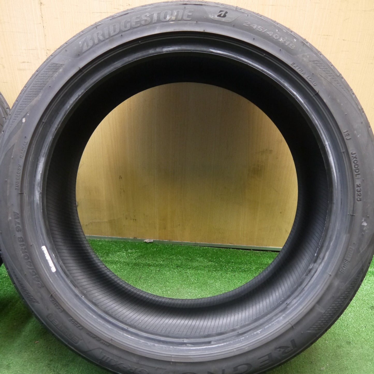 ほぼ新車外し!25年★225/45R18 245/40R18 ブリヂストン レグノ GR-X3 タイヤ 18インチ ベンツ BMW 等★5082901Hノタ