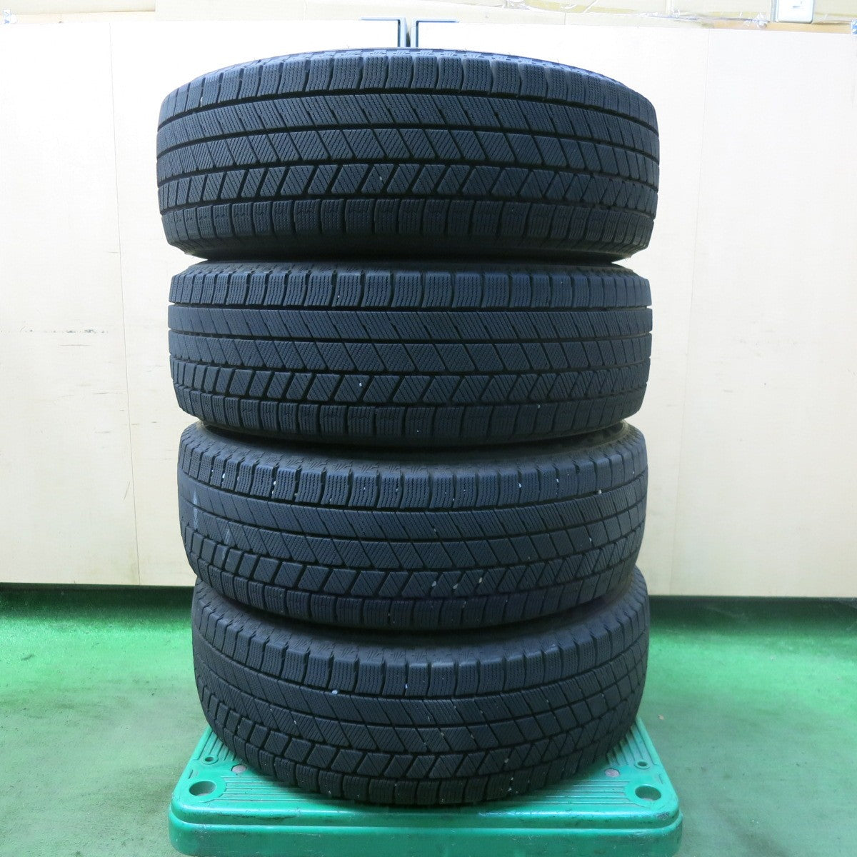バリ溝!21年!9分★スタッドレス 195/65R15 ブリヂストン ブリザック VRX3 ECO FORME エコフォルム 15インチ PCD114.3/5H★5092902SKス