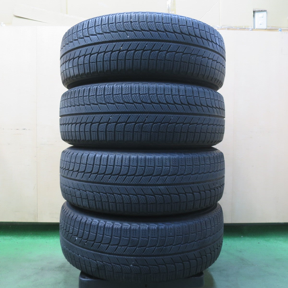 キレイ◎スバル レガシィ アウトバック 純正 225/60R17 スタッドレス ミシュラン X-ICE XI3 17インチ PCD100/5H◎6081109IMス