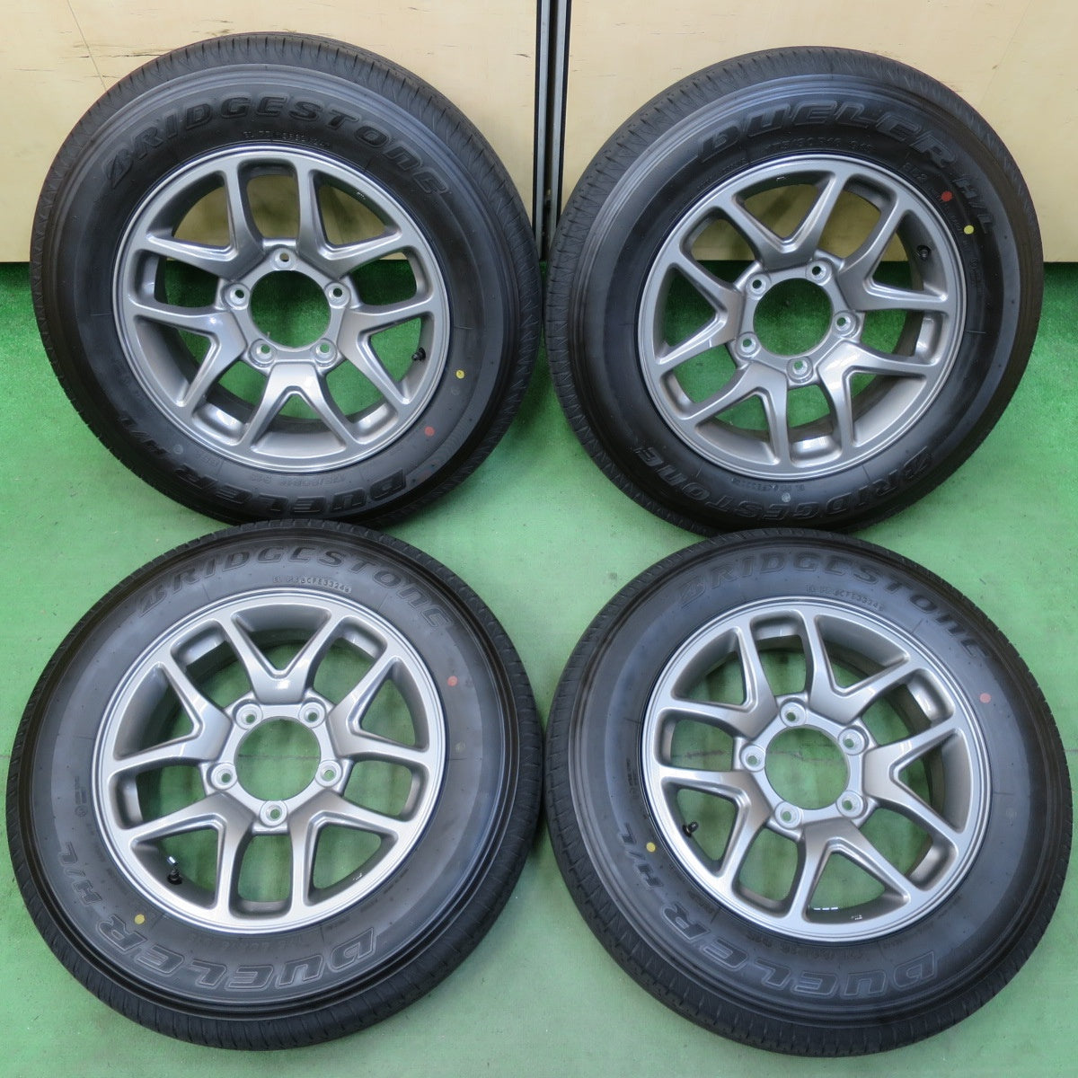 新車外し!24年★スズキ JB64W ジムニー 純正 175/80R16 ブリヂストン デューラー H/L 852 DUELER 16インチ PCD139.7/5H★5052612イノ