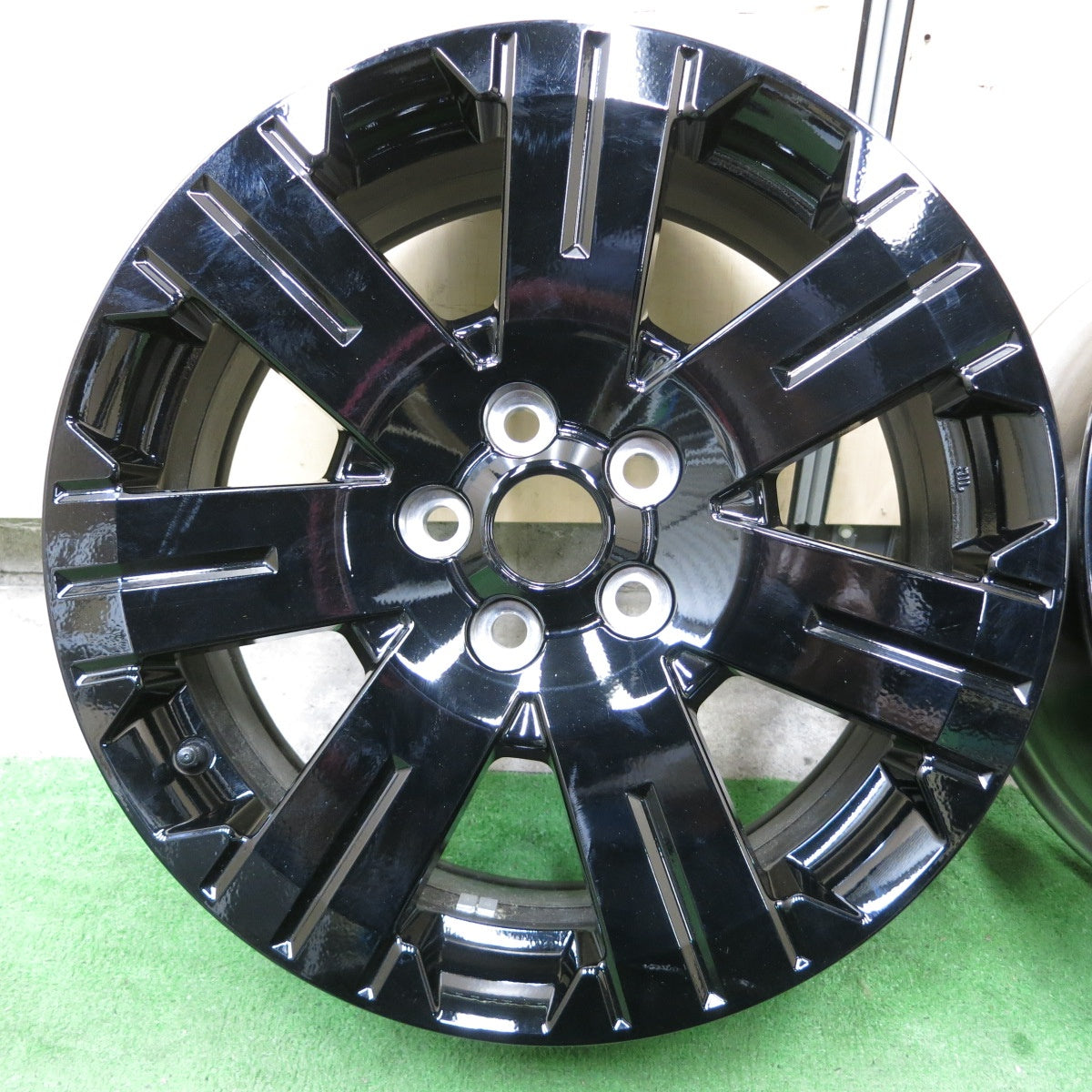 新車外し★三菱 デリカ D:5 シャモニー 純正 ENKEI ホイール 18インチ 18×7J D5 エンケイ PCD114.3/5H★5083002ナホ
