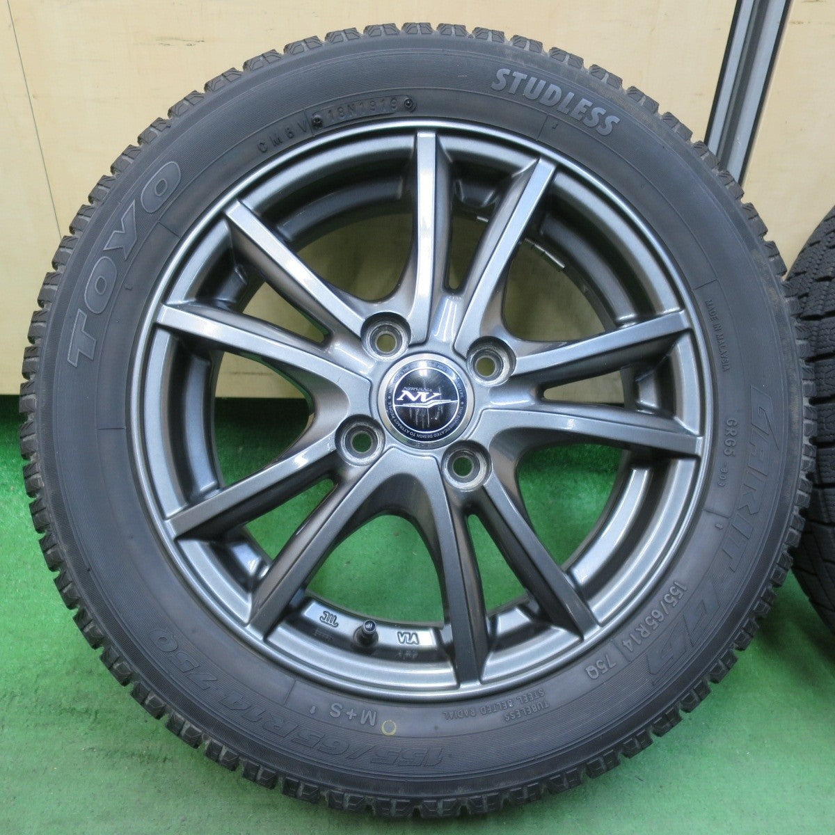 バリ溝!9分★スタッドレス 155/65R14 トーヨー ガリット G5 NIRVANA NV ニルバーナ ニルヴァーナ 14インチ PCD100/4H★5032708イス