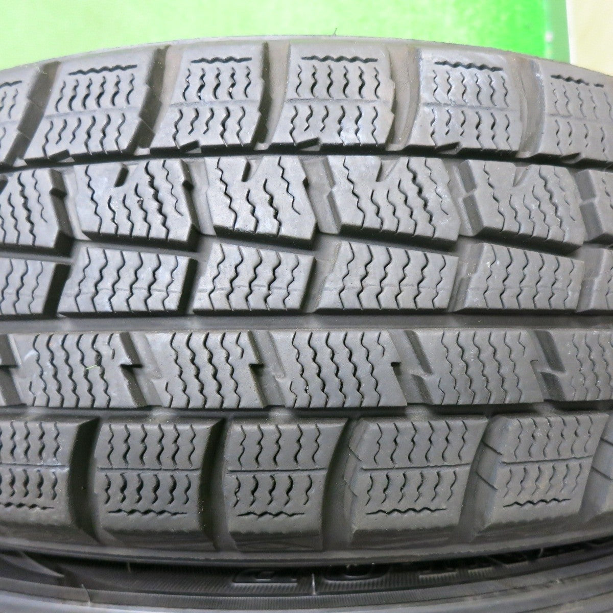 バリ溝!キレイ!ほぼ10分★スタッドレス 165/65R14 ダンロップ ウインターマックス WM01 Exceeder エクシーダー 14インチ PCD100/4H★4122909NJス