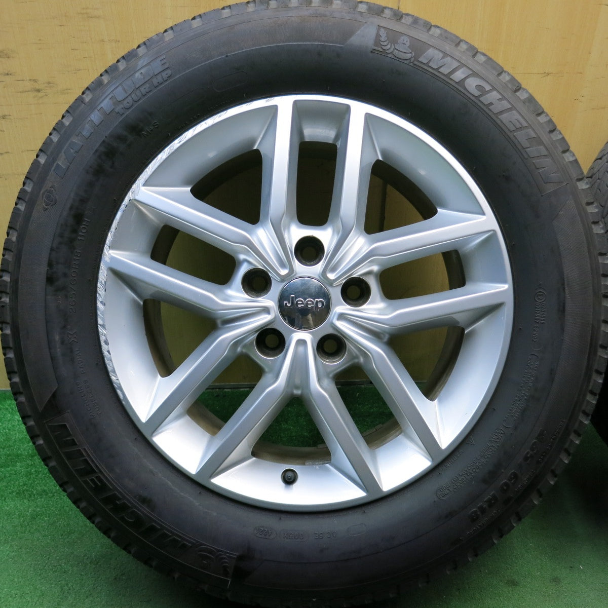 4本価格!21年★JEEP ジープ グランドチェロキー 純正 265/60R18 ミシュラン LATITUDE TOUR HP 18インチ PCD127/5H★5052409HAノ