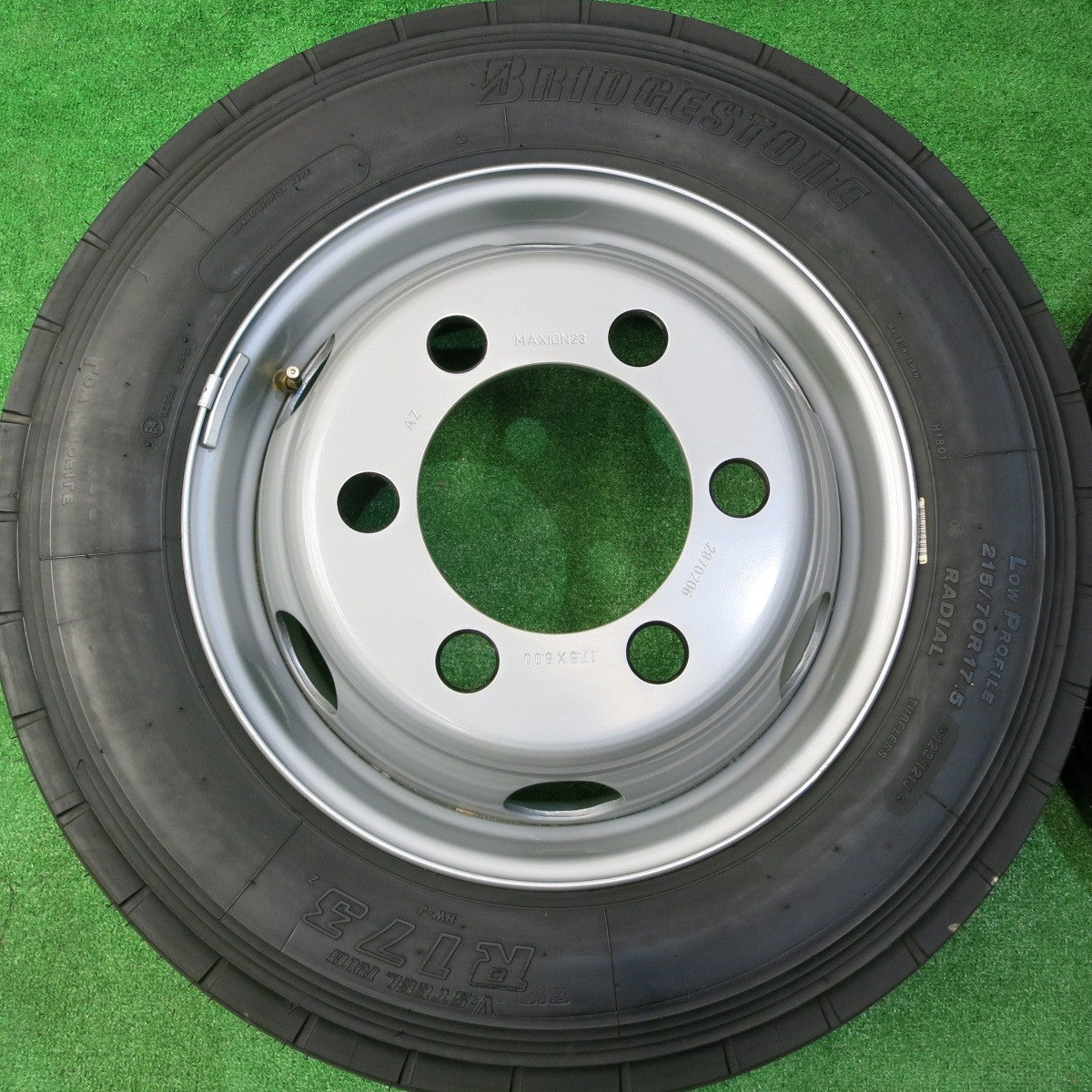 新車外し!22年★日野 デュトロ 純正 スチール MAXION23 215/70R17.5 123/121J ブリヂストン R173 17.5インチ PCD222.25/6H★5050201HAノ