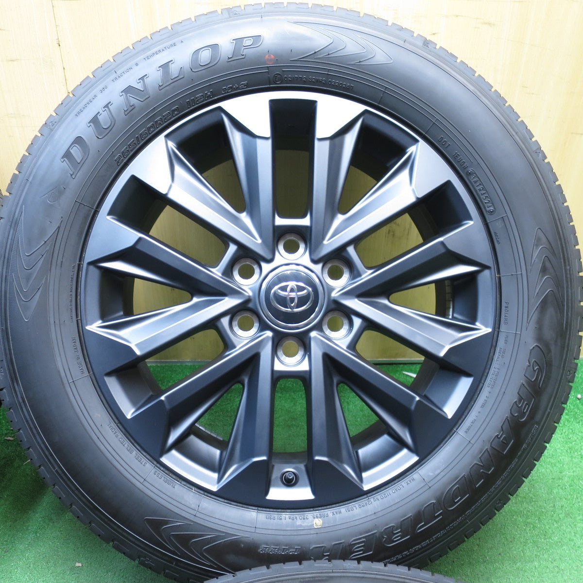 新車外し!24年★トヨタ ランクル 250 ZX 純正 265/60R20 ダンロップ グラントレック PT22 20インチ PCD139.7/6H★5041802KKノ
