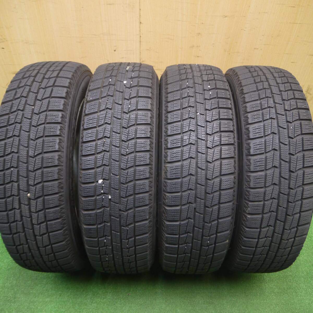 バリ溝!キレイ!9.5分以上★スタッドレス 175/65R15 オートバックス ノーストレック N3i BRAKE 15インチ PCD100/4H★4120209Hス