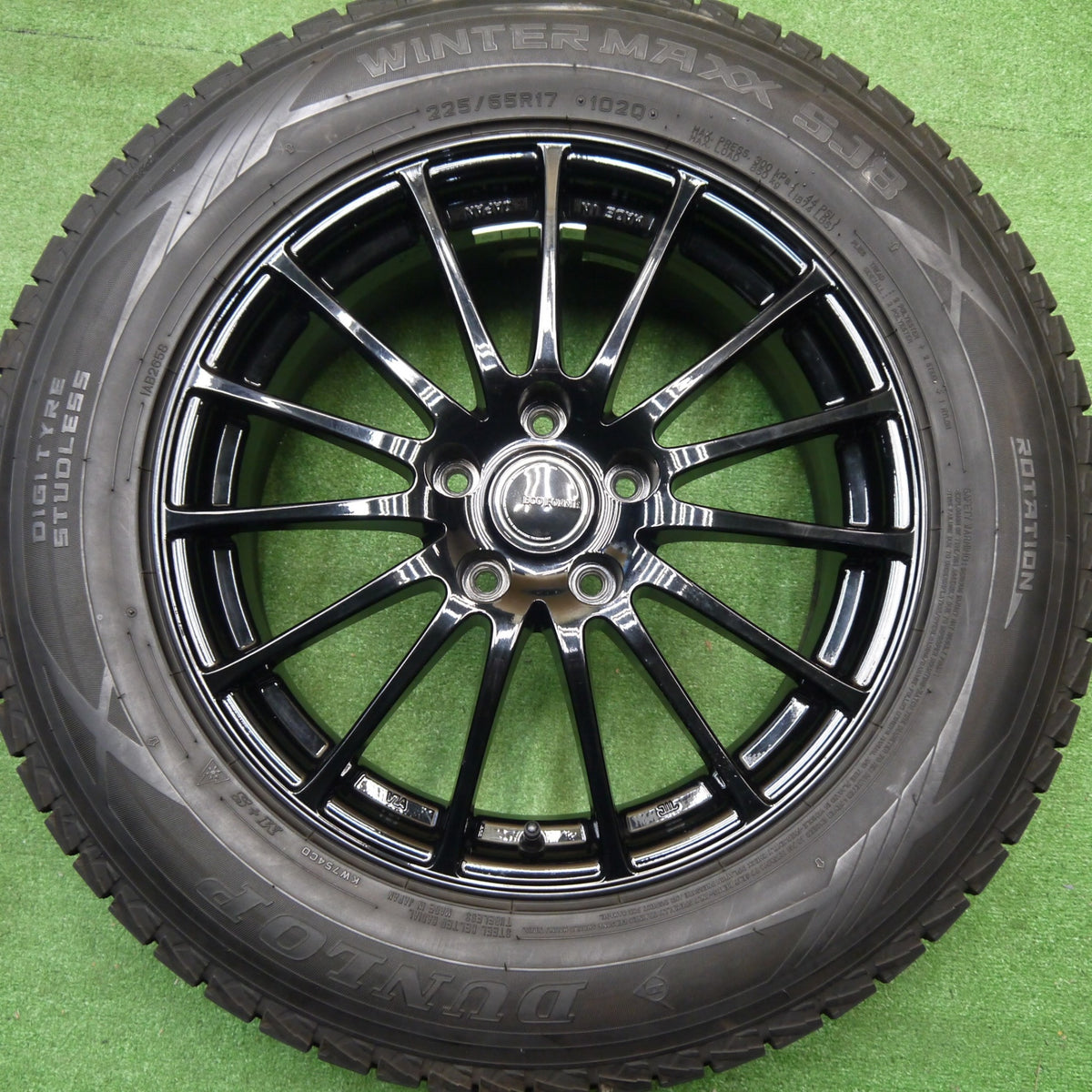 バリ溝!キレイ!9分★スタッドレス 225/65R17 ダンロップ ウインターマックス SJ8 ECO FORME CRS101 エコフォルム 17インチ PCD114.3/5H★5112607Hス