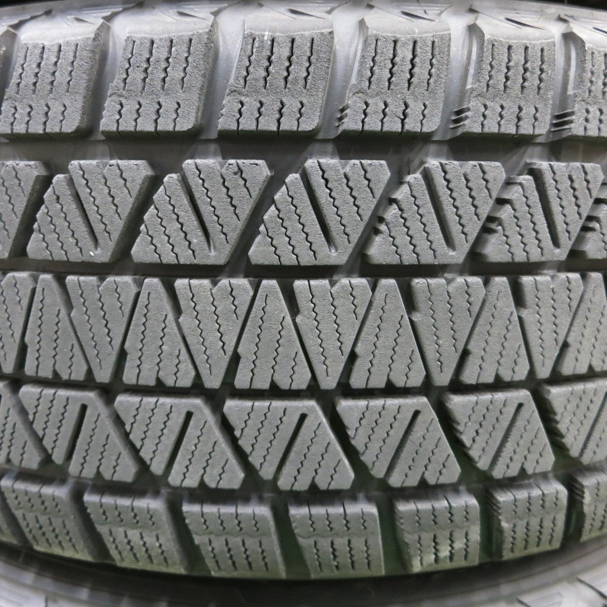 バリ溝!22年!キレイ!9.5分★RAYS VR G16 VOLK RACING 245/45R20 スタッドレス ブリヂストン ブリザック DM-V3 レイズ 20インチ PCD114.3/5H★5043002ナス