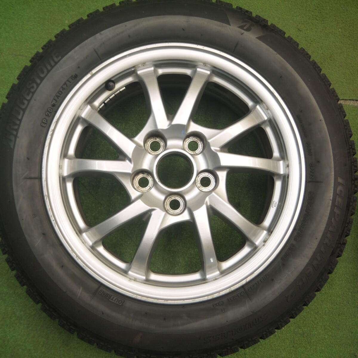 4本価格★トヨタ プリウスα 純正 205/60R16 スタッドレス ブリヂストン アイスパートナー2 16インチ PCD114.3/5H★5022511Hス