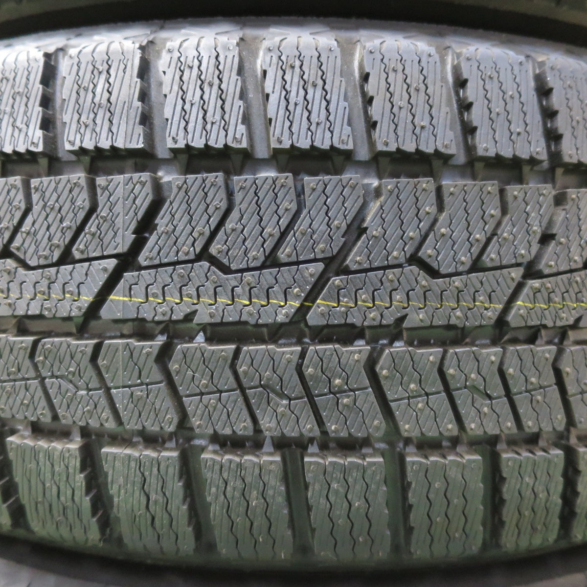 未使用!22年★スタッドレス 185/65R15 トーヨー オブザーブ GIZ2 スチール ホイール 15インチ PCD100 114.3/4H マルチ★5050501イス