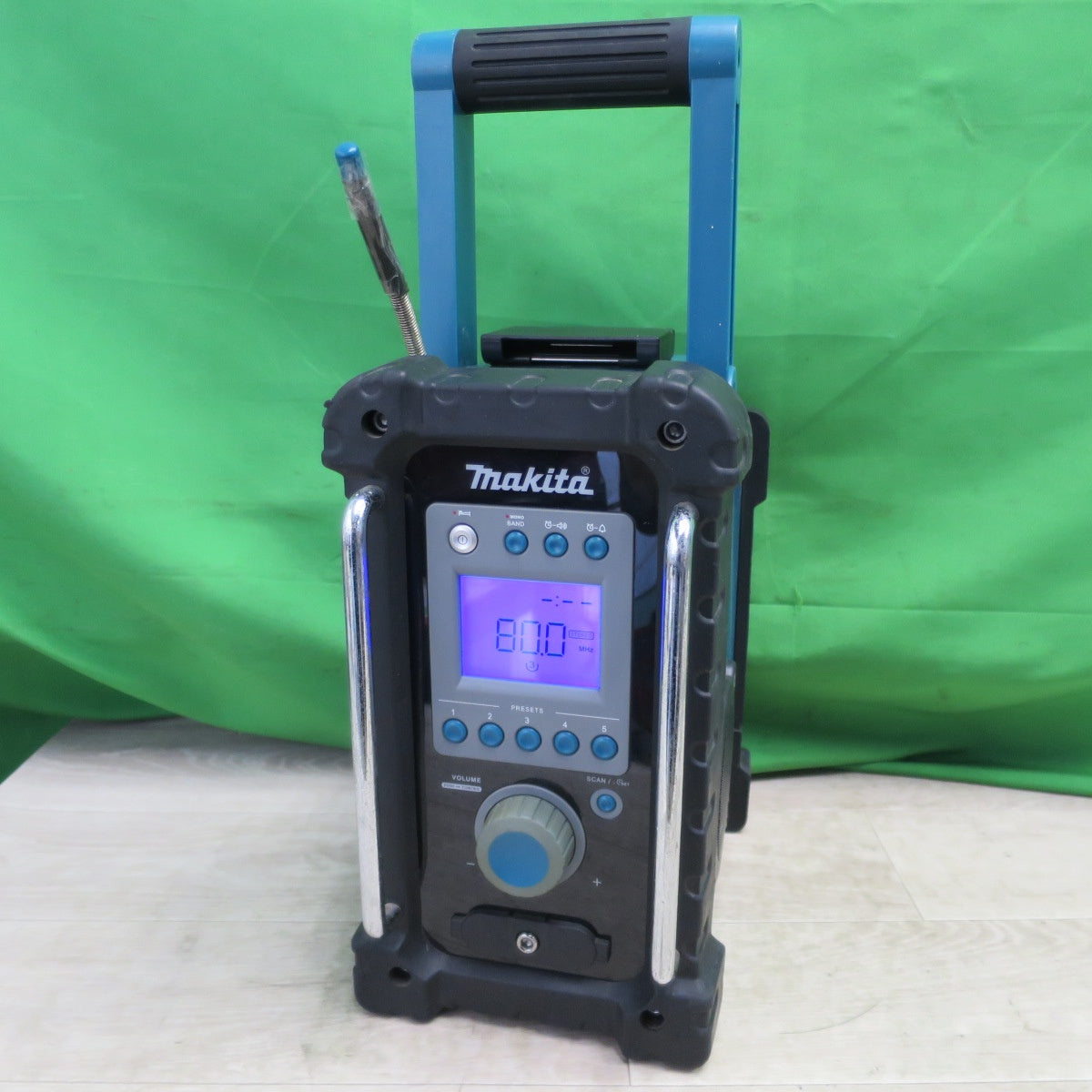 Makita MR100 ラジオ マキタ マキタラジオ MR100美品セット Amazon.co