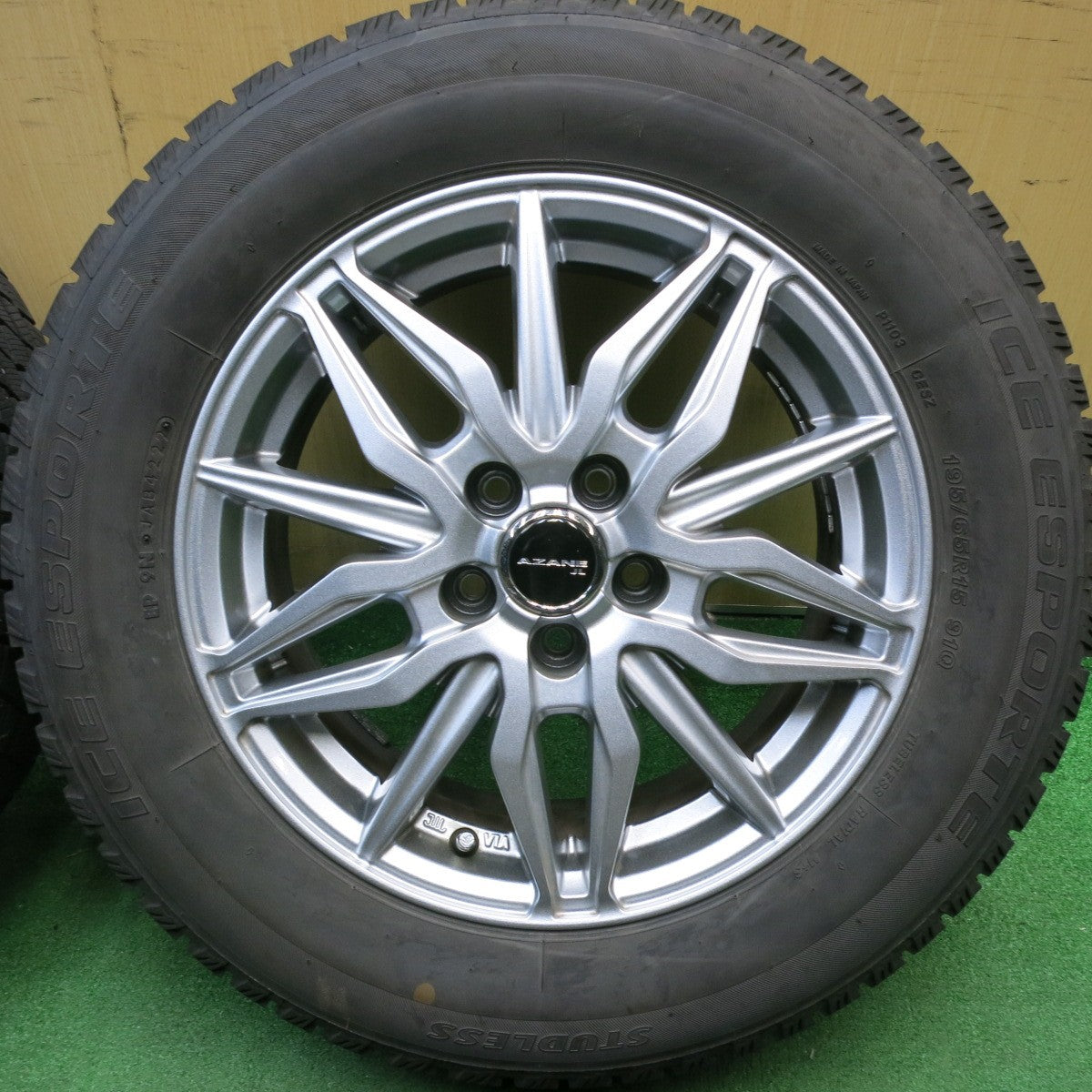バリ溝!22年!キレイ!9分★スタッドレス 195/65R15 アイスエスポルテ AZANE JL アザーネ 15インチ PCD100/5H★5042204TNス