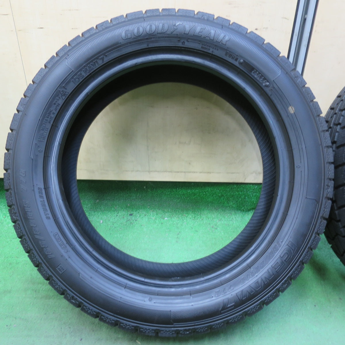 超バリ溝!24年!ほぼ10分★スタッドレス 165/60R15 グッドイヤー アイスナビ7 タイヤ 15インチ 軽サイズ デリカミニ ハスラー 等★5092206イスタ