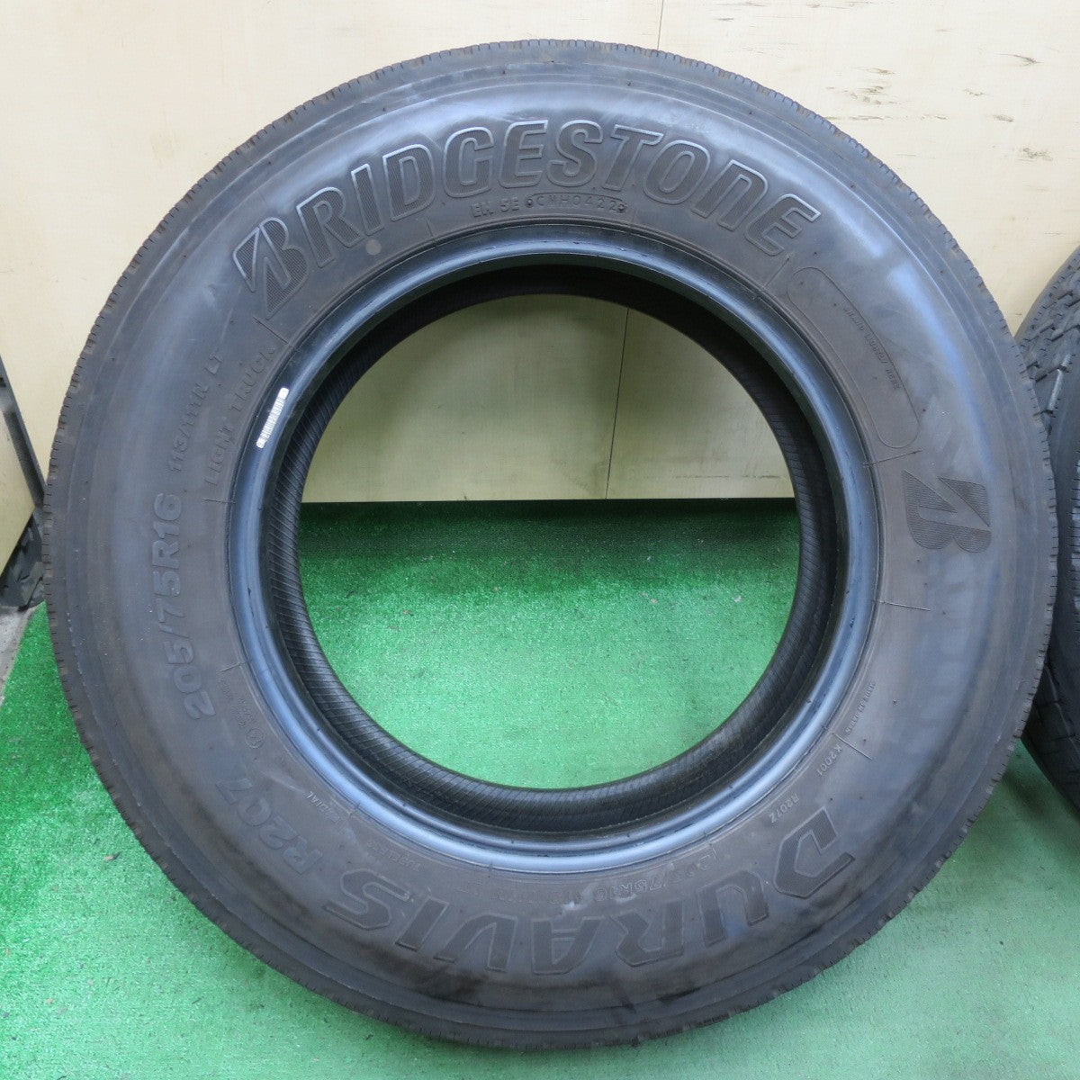 バリ溝!22年!9分!6本★トラック タイヤ 205/75R16 113/111N ブリヂストン デュラビス R207 DURAVIS 16インチ★5061506イノタ