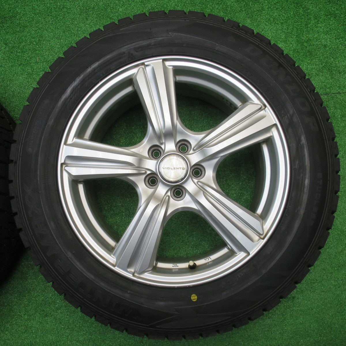 未使用!23年★XV 等 225/60R17 スタッドレス ダンロップ ウインターマックス WM02 VIOLENTO ヴィオレント 17インチ PCD100/5H★5101503NJス
