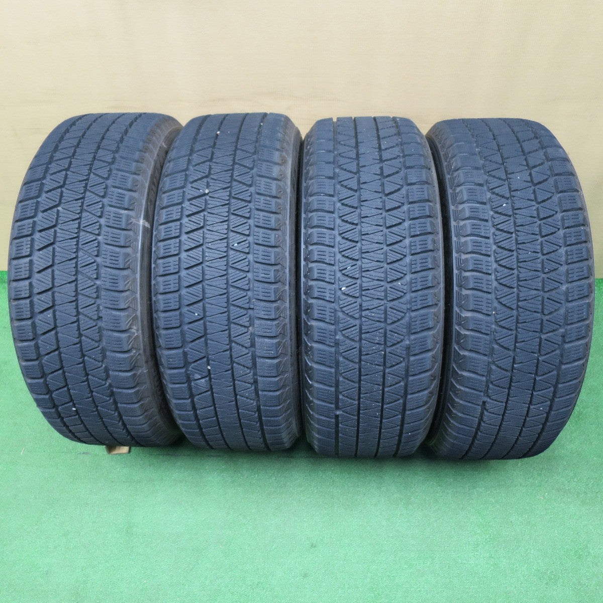 超バリ溝!22年!キレイ!ほぼ10分★ジャガー 等 MAK BIRMINGHAM 235/50R20 スタッドレス ブリヂストン ブリザック DM-V3 バーミンガム 20インチ PCD108/5H★6040301NKス