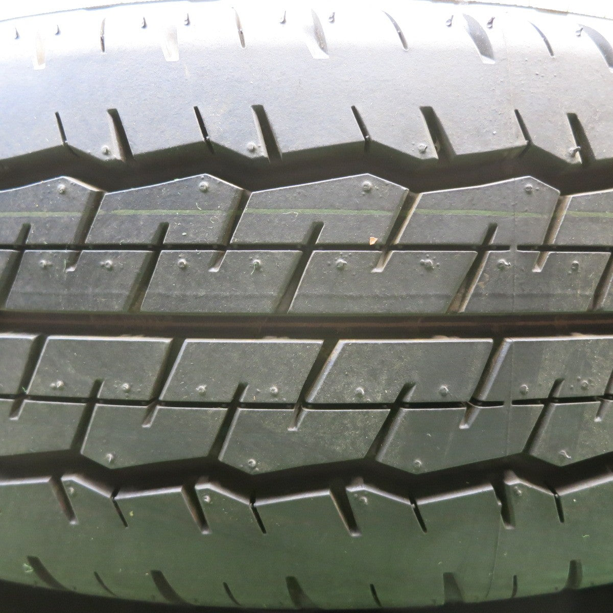 新車外し!23年★トヨタ 200系 ハイエース 純正 スチール 195/80R15 107/105N ダンロップ SP175N 15インチ PCD139.7/6H★5042709HAノ