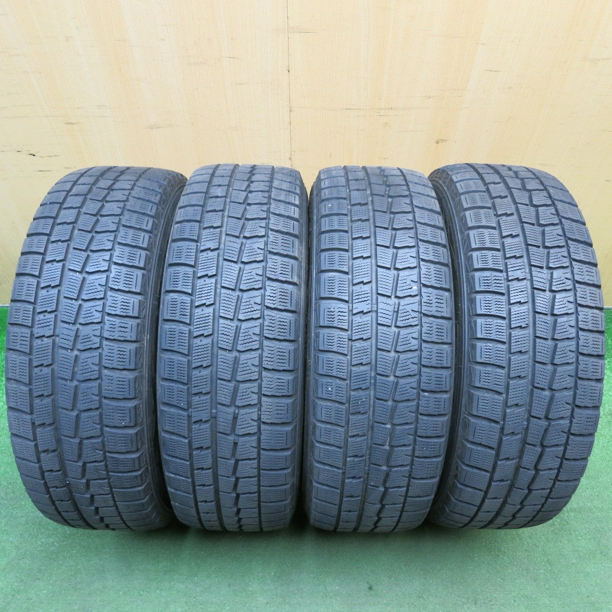 バリ溝!9分★トヨタ 70系 ノア ヴォクシー 純正 205/60R16 スタッドレス ダンロップ ウインターマックス WM01 16インチ PCD114.3/5H★6022306HAス