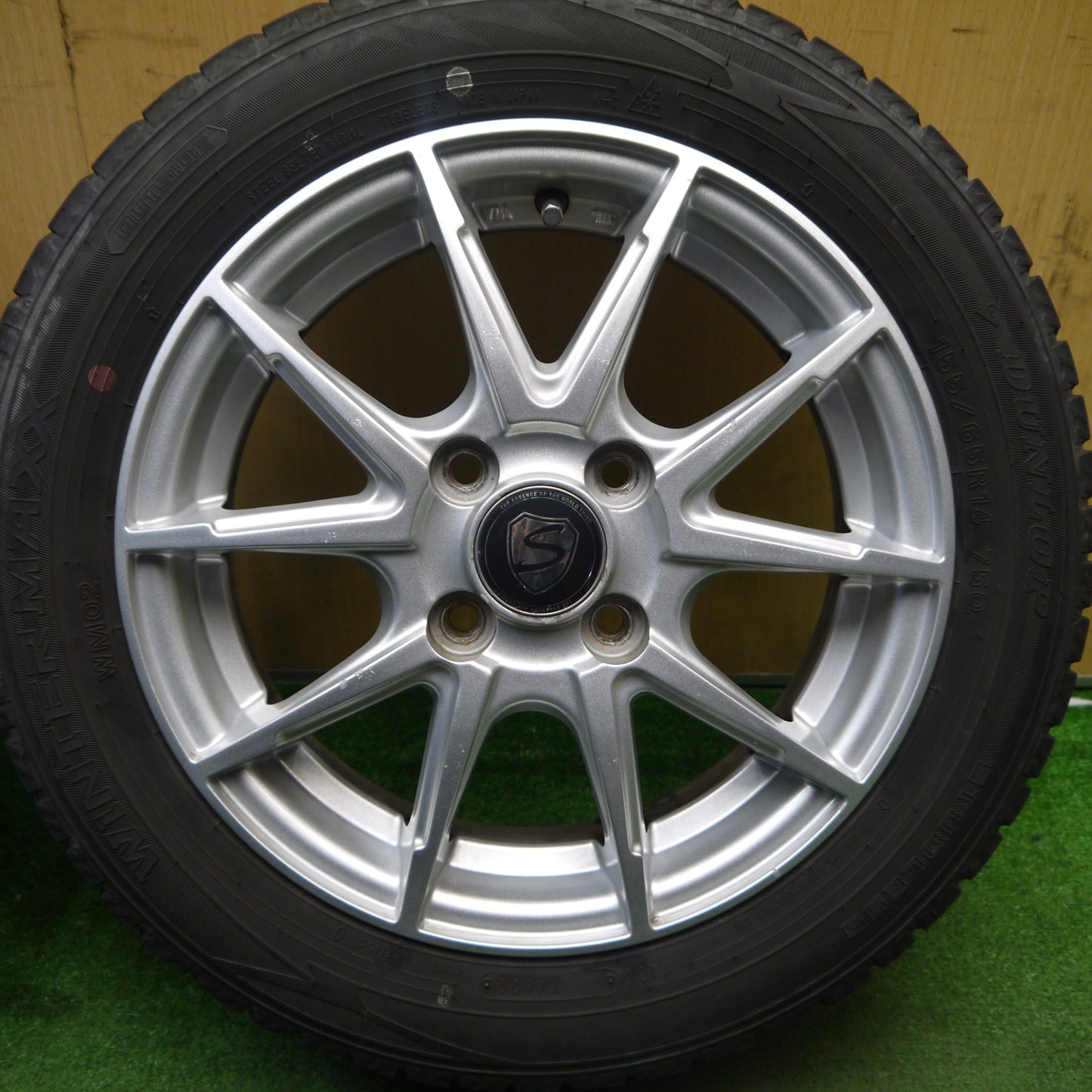 バリ溝!22年!8.5分★スタッドレス 155/65R14 ダンロップ ウインターマックス WM02 STRANGER ストレンジャー 14インチ PCD100/4H★5040902Hス