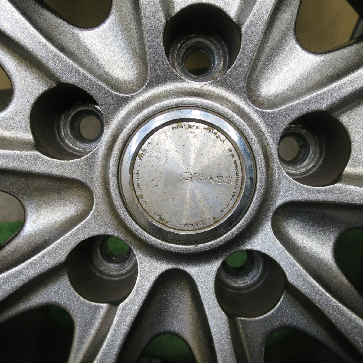 バリ溝!22年!キレイ!9.5分★スタッドレス 215/50R17 ブリヂストン ブリザック VRX2 GRASS グラス 17インチ PCD114.3/5H★5051302TTス