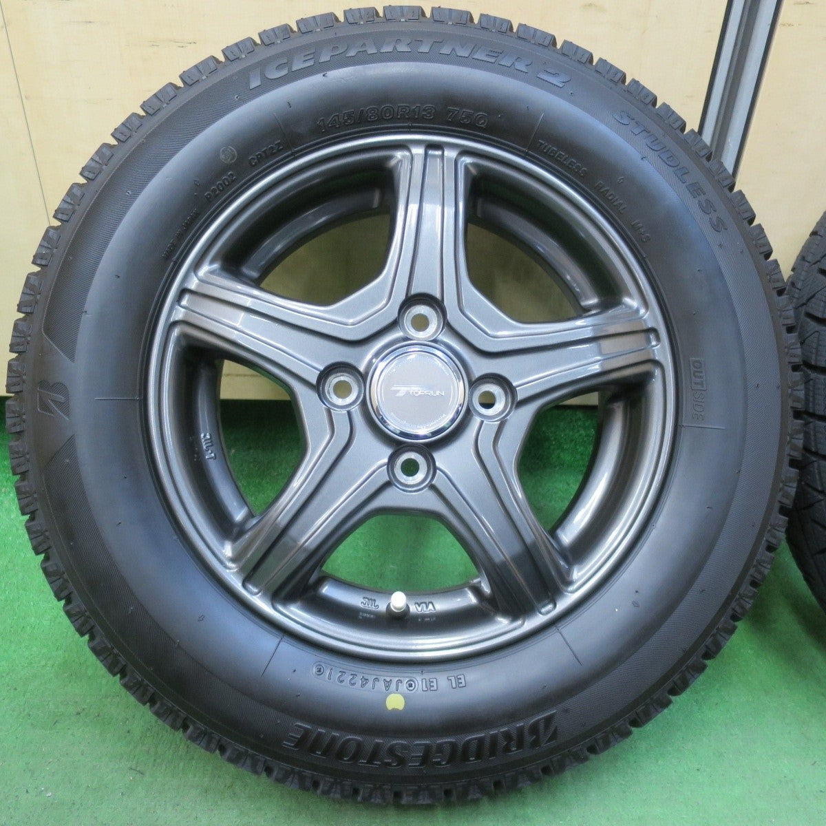 超バリ溝!21年!キレイ!ほぼ10分★スタッドレス 145/80R13 ブリヂストン アイスパートナー2 TOPRUN トップラン 13インチ PCD100/4H★5040710イス