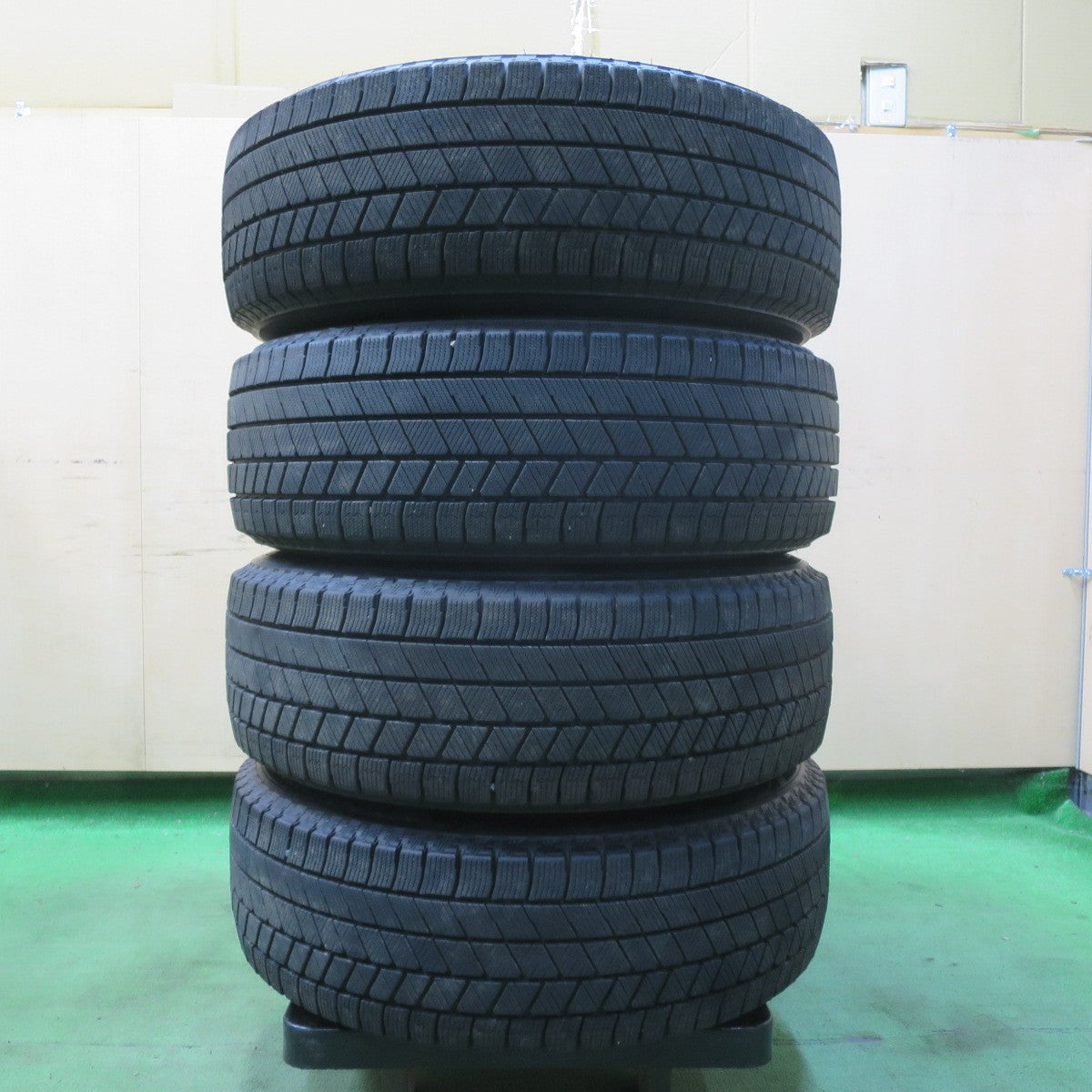 バリ溝!22年!キレイ!9分★トヨタ 50系 プリウス PHV 純正 195/65R15 スタッドレス ブリヂストン ブリザック VRX3 15インチ PCD100/5H★5061803イス