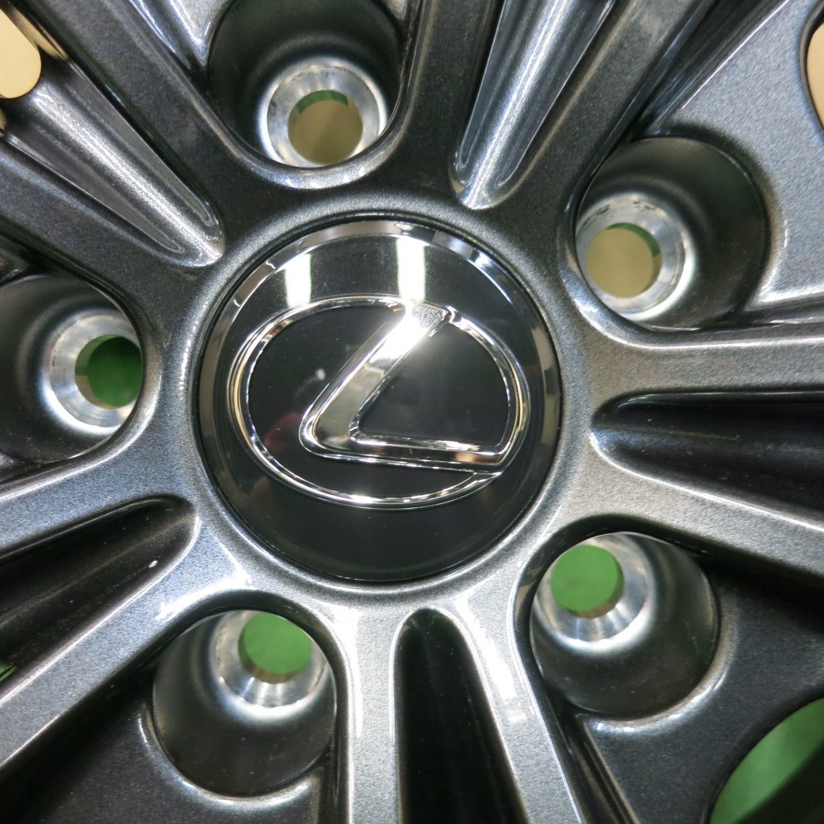 新車外し!付属品付き★レクサス IS 500 Fスポーツ パフォーマンス 純正 ホイール 19インチ 19×8.5J 19×9.5J PCD114.3/5H★5051604SYホ