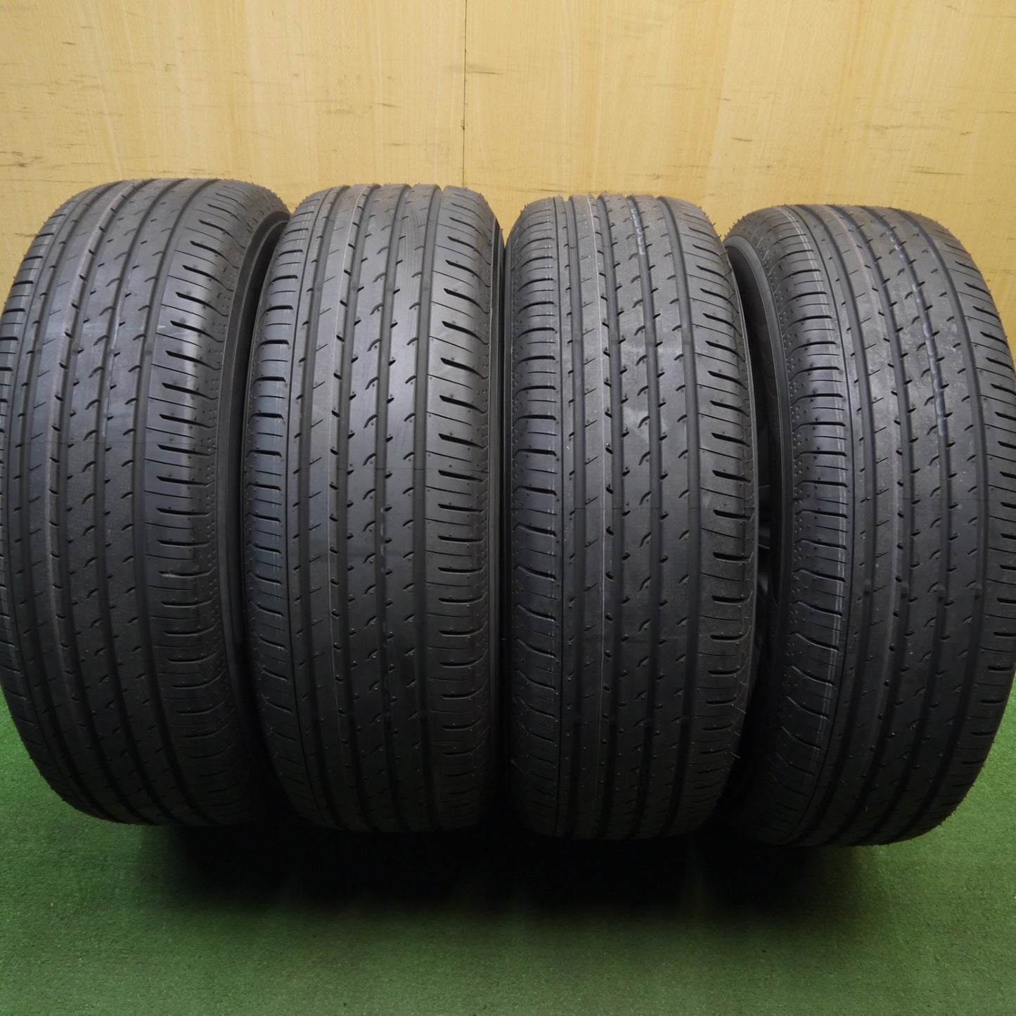 新車外し!25年★トヨタ 40系 アルファード ヴェルファイア Xグレード 純正 225/65R17 ヨコハマ アドバン V03 17インチ PCD120/5H★6020406Hノ
